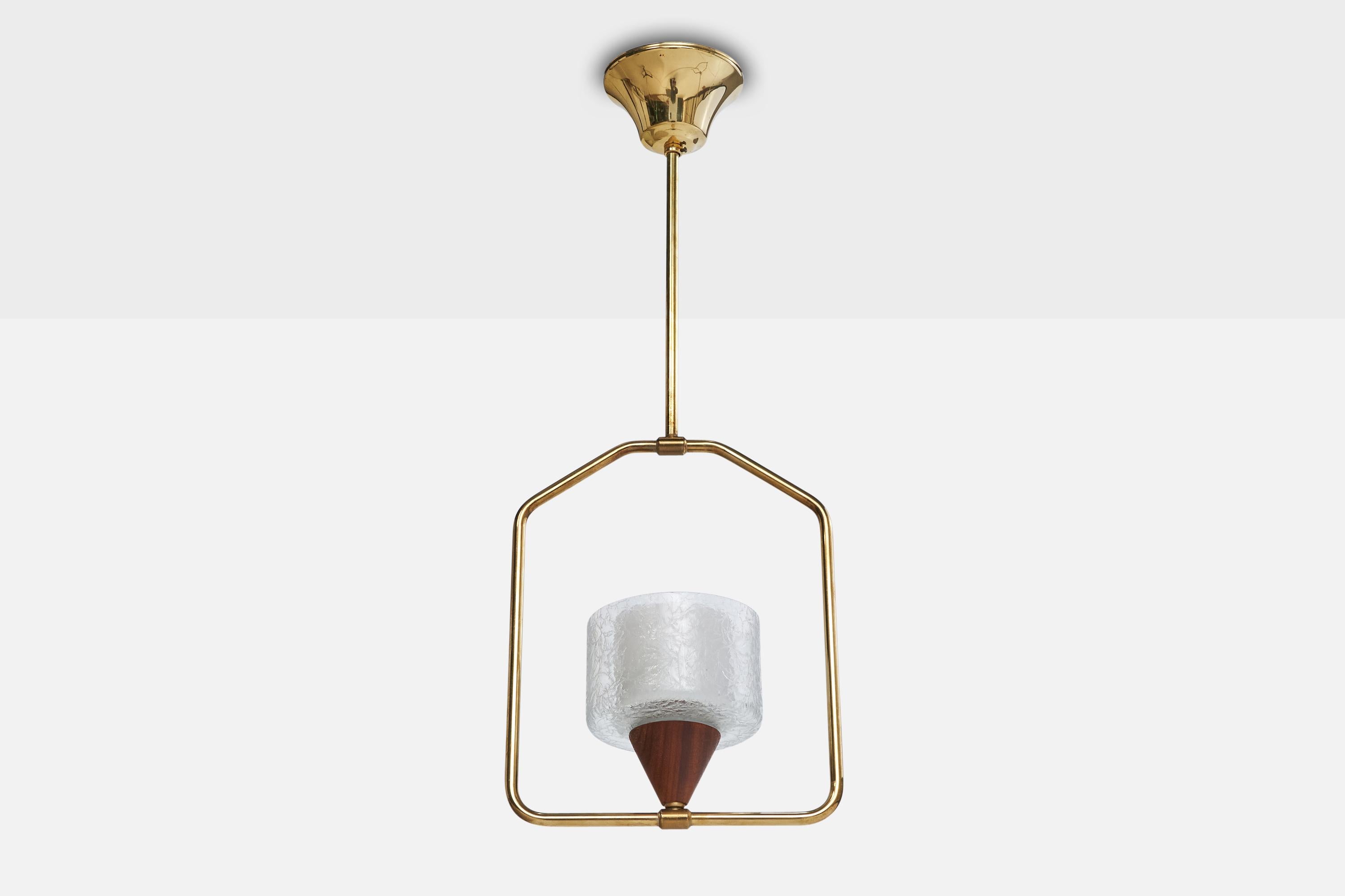 Lampada a sospensione in ottone, teak e vetro smerigliato progettata e prodotta in Svezia, anni '50 circa.

Dimensioni complessive (pollici): 23,5