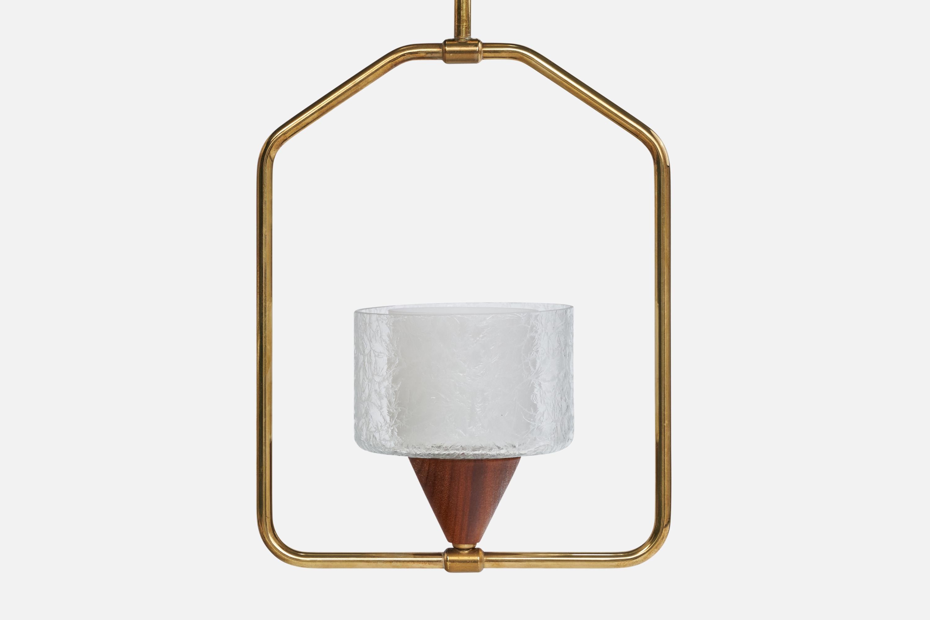 Lampada a sospensione di design svedese, ottone, teak, vetro, Svezia, anni '50 In condizioni buone in vendita a High Point, NC
