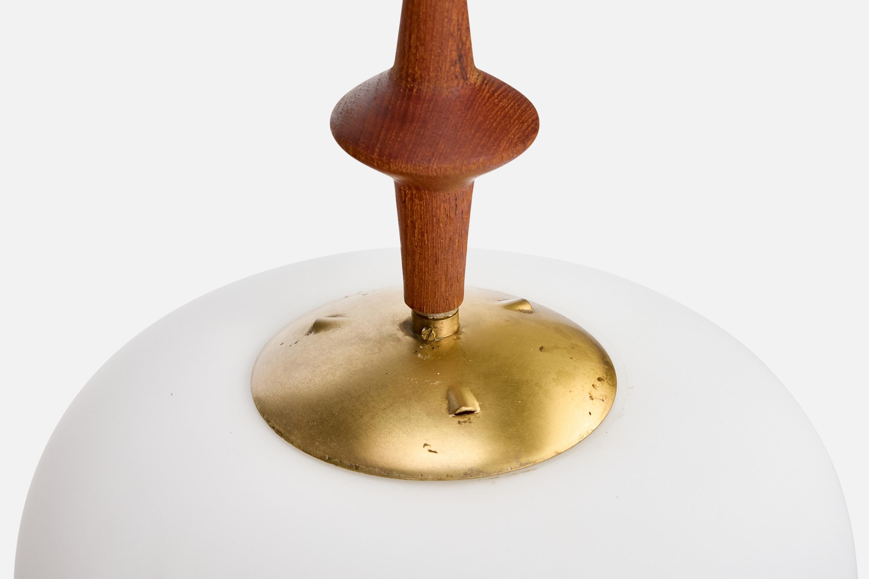 Teak Lampada a sospensione di design svedese, ottone, teak, vetro, Svezia, anni '50 in vendita