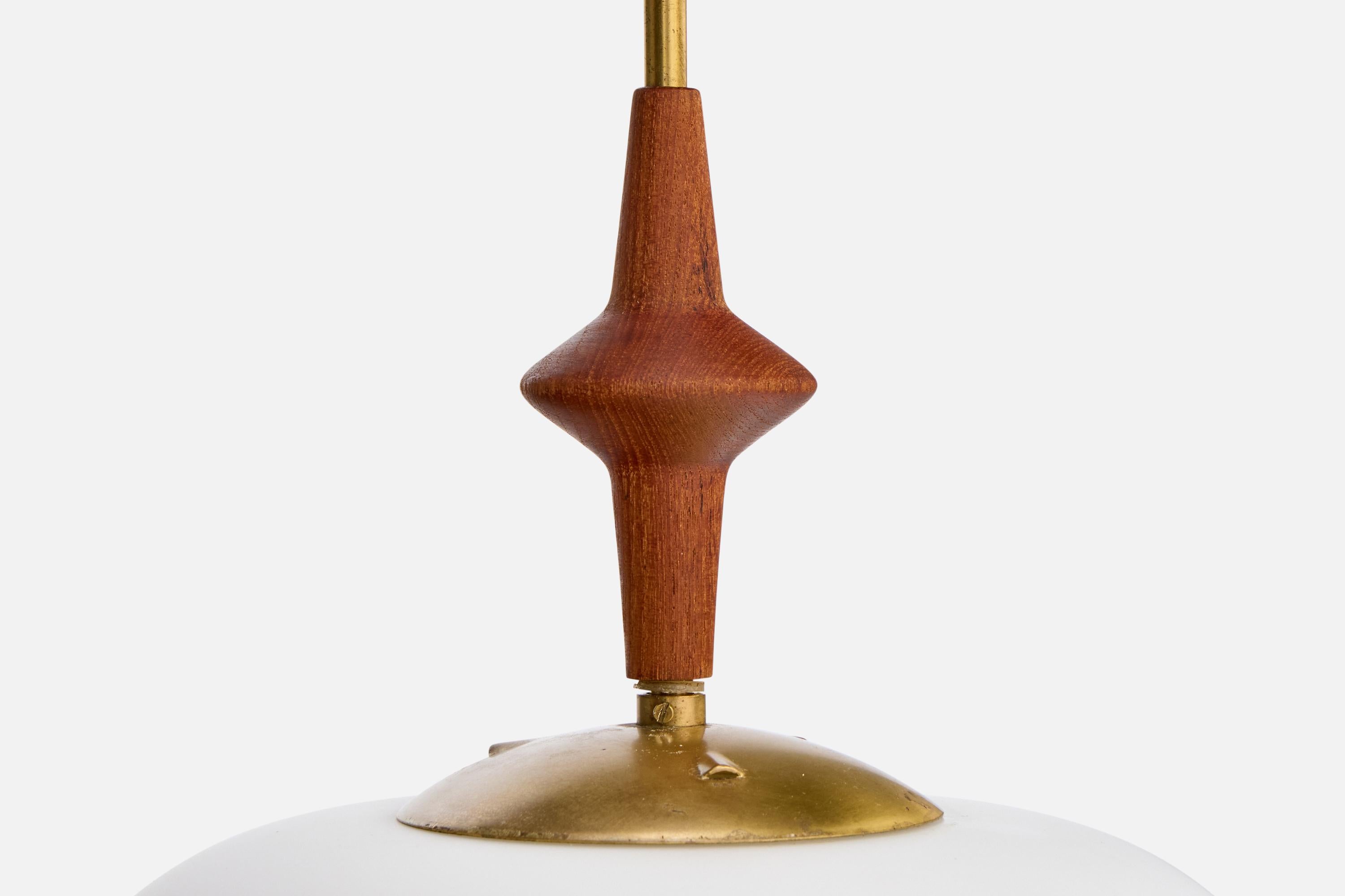 Lampada a sospensione di design svedese, ottone, teak, vetro, Svezia, anni '50 in vendita 1