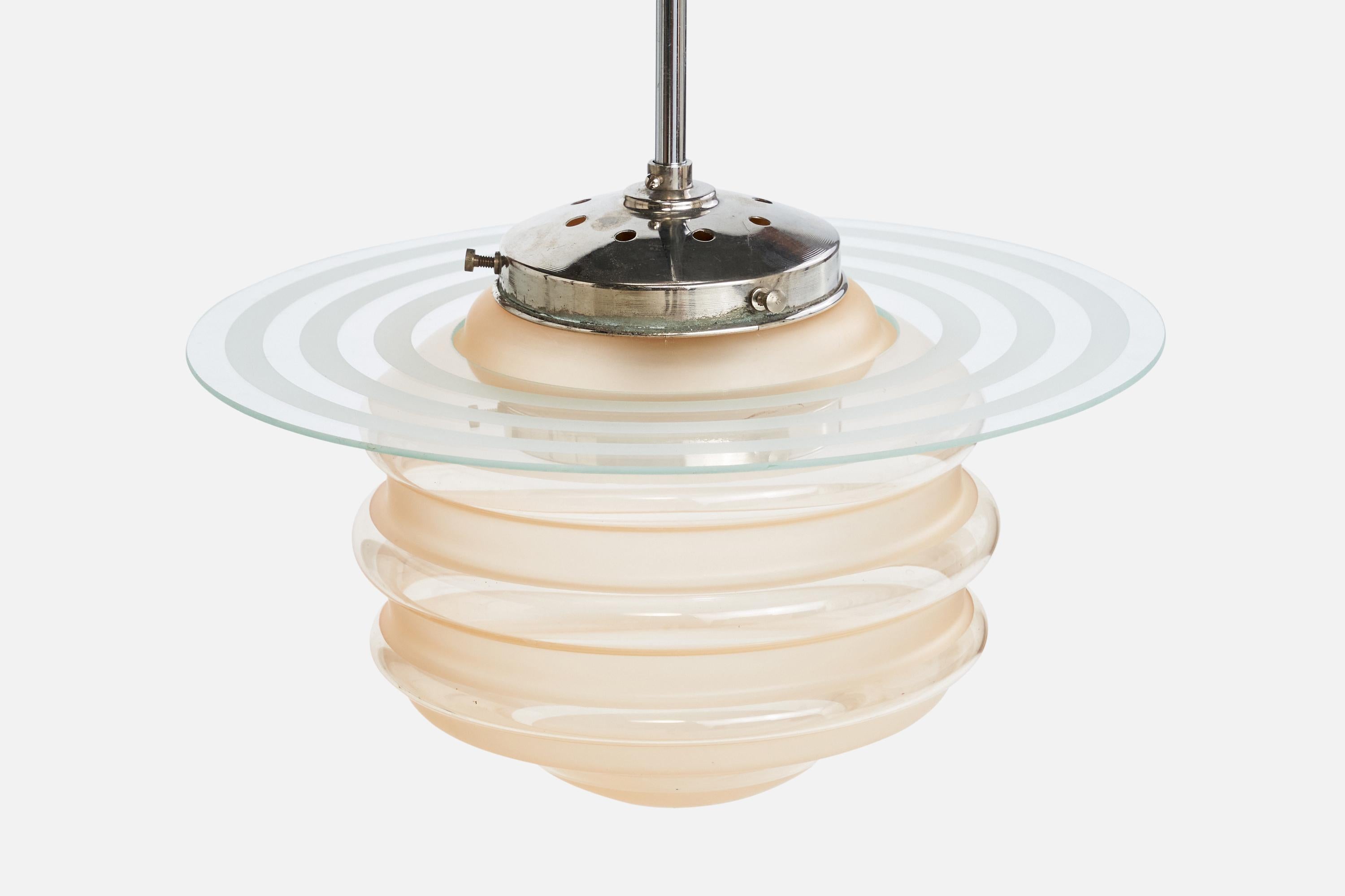 Designer svedese, lampada a sospensione, cromo, vetro, Svezia, anni '30 In condizioni buone in vendita a High Point, NC