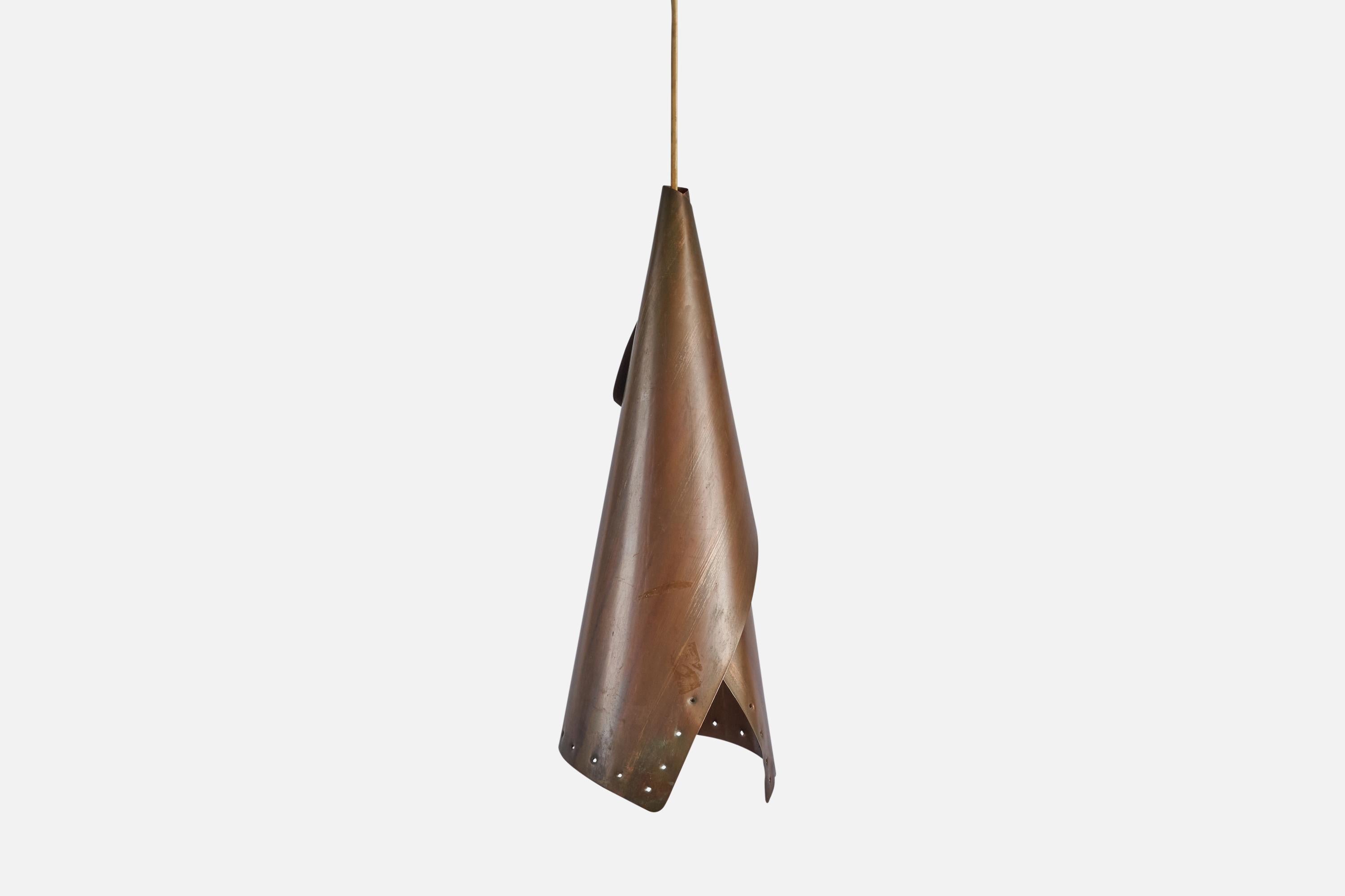 A copper pendant designed and produced in Sweden, 1960s.

Overall Dimensions (inches): 22” H x 7” Diameter
Bulb Specifications: E-26 Bulb
Number of Sockets: 1
Variable drop length 