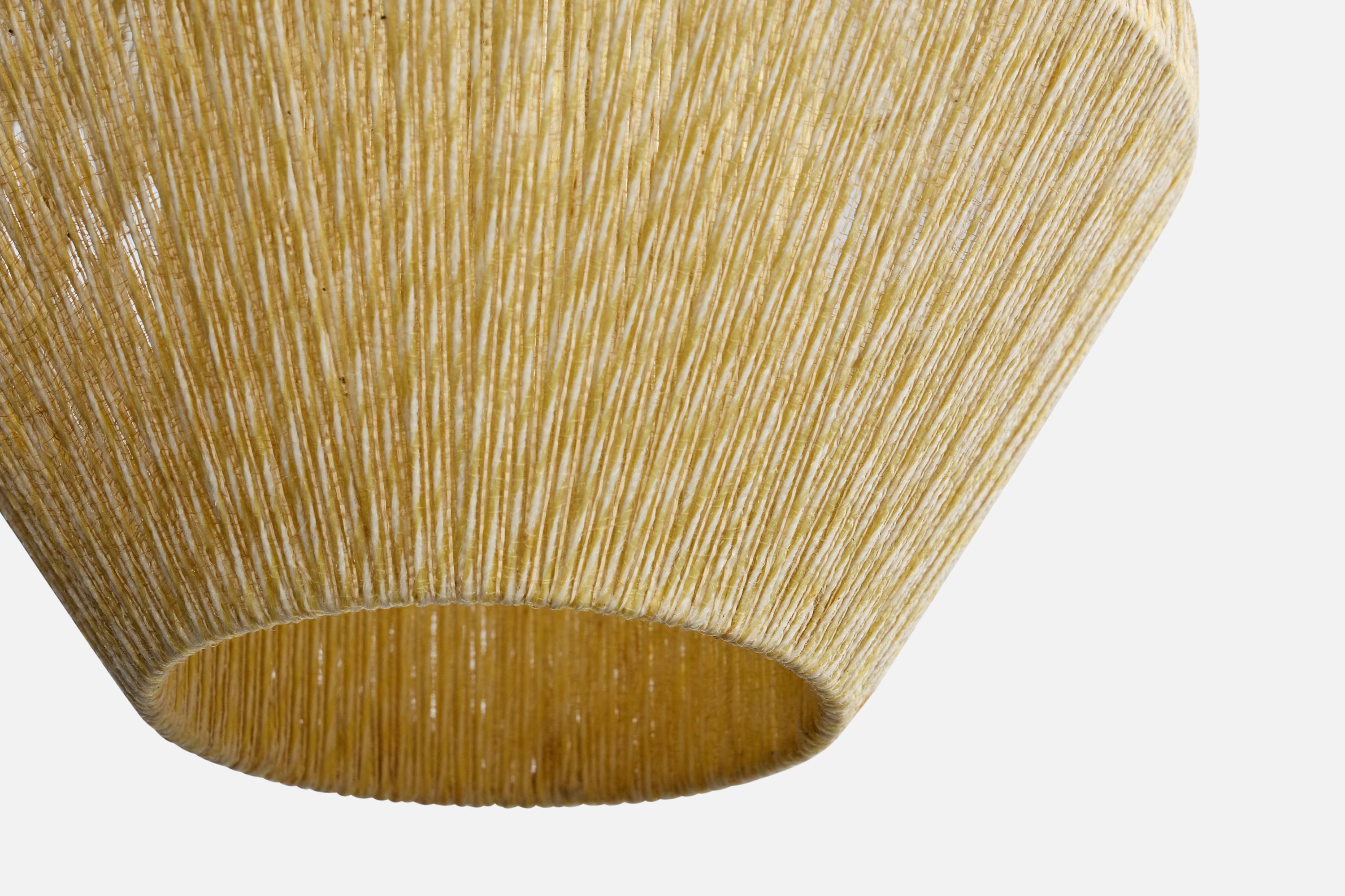 Metà XX secolo Designer svedese, lampada a sospensione, tessuto, ottone, Svezia, anni '60 in vendita