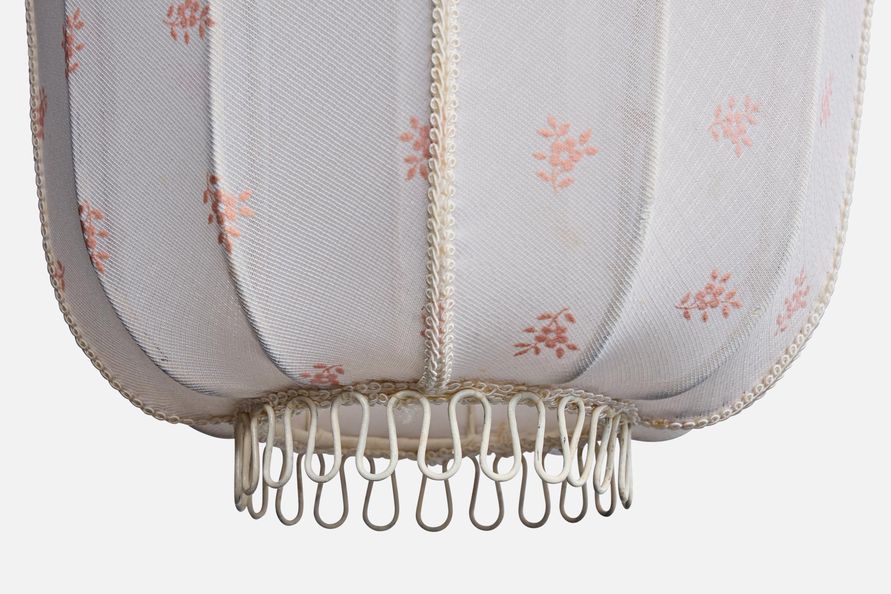 Designer svedese, lampada a sospensione, tessuto, metallo, Svezia, anni '1950 In condizioni buone in vendita a High Point, NC