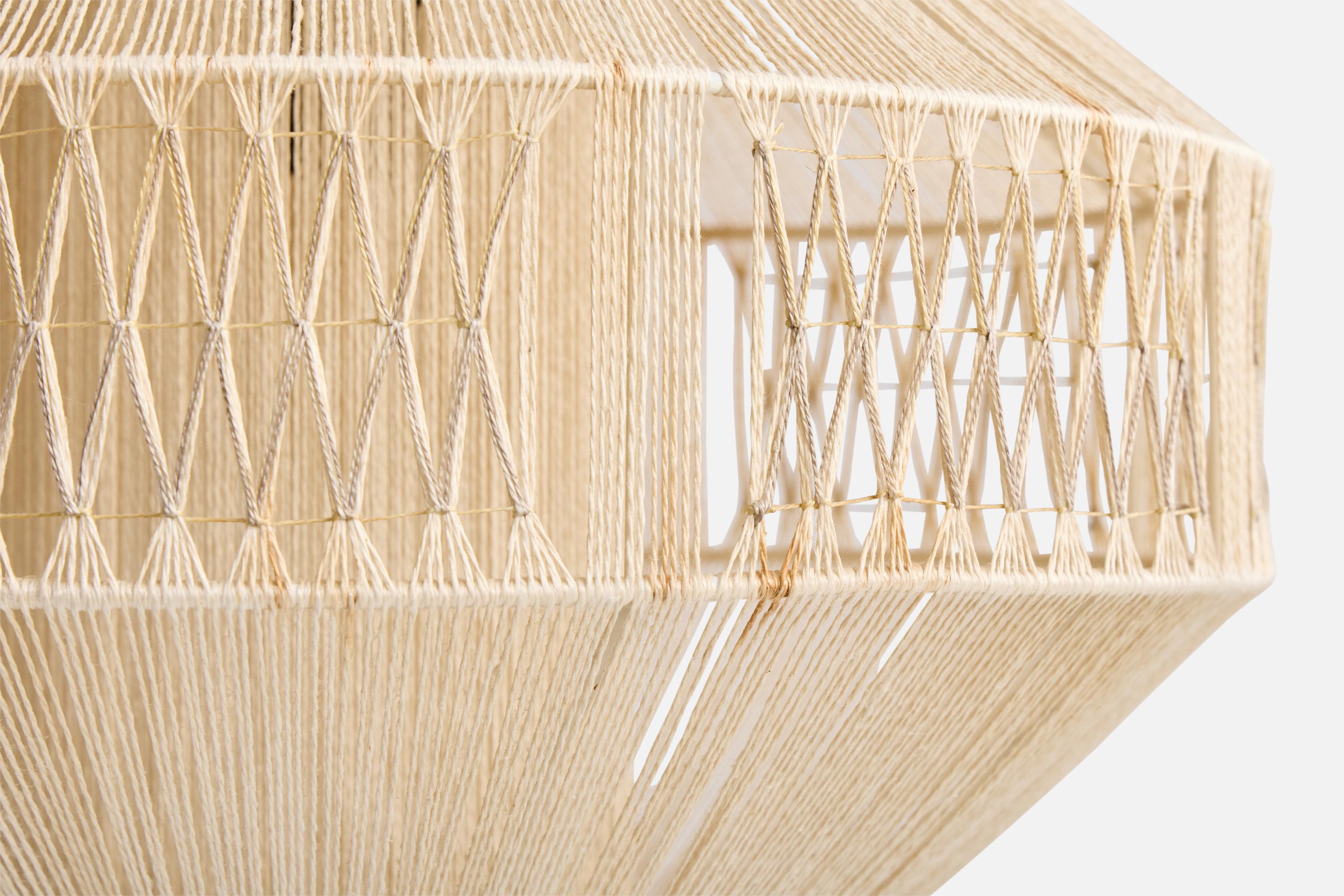 Milieu du XXe siècle Designer suédois, lampe suspendue, tissu, Suède, années 1960 en vente