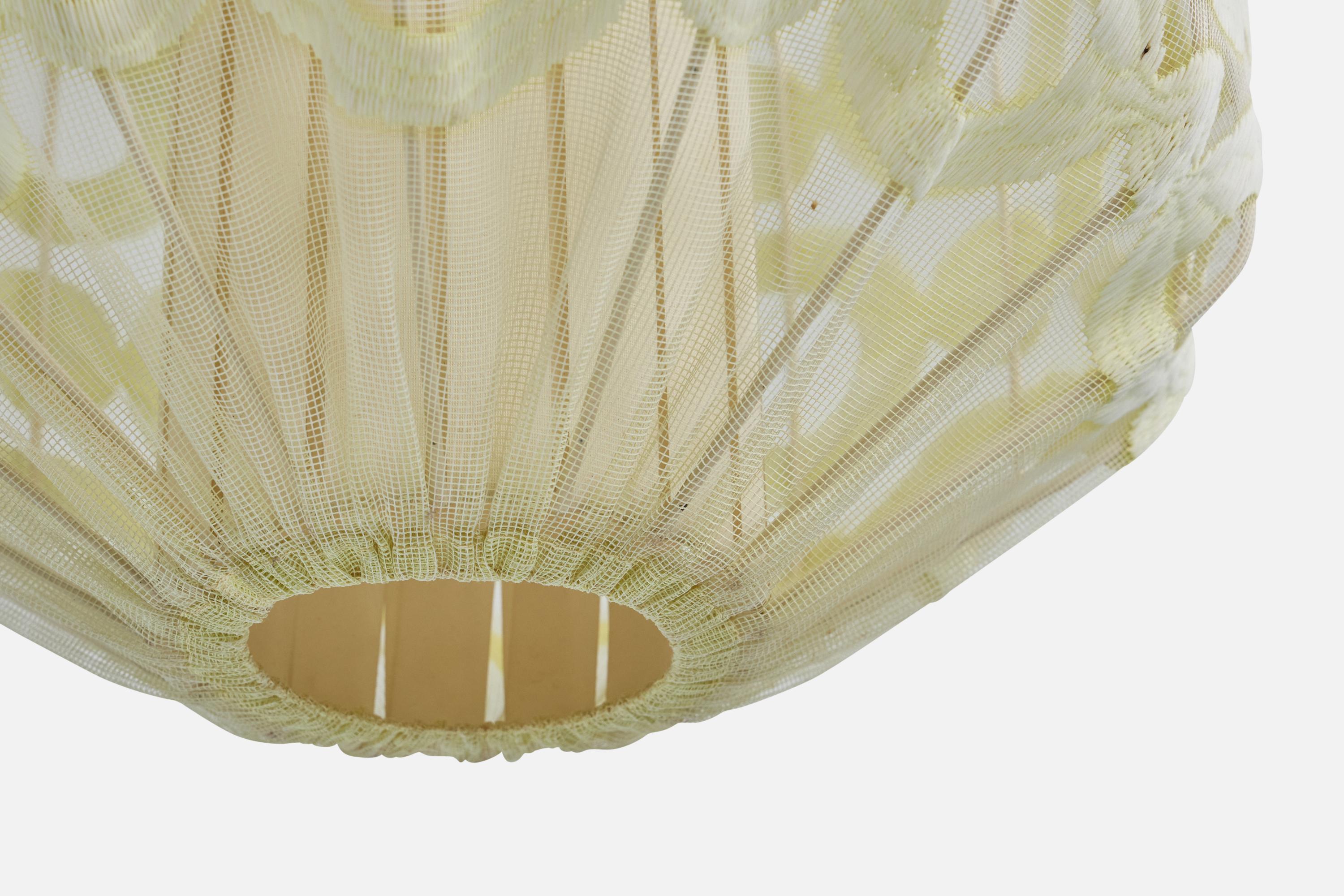 Metà XX secolo Designer svedese, lampada a sospensione, tessuto, Svezia, anni '1960 in vendita