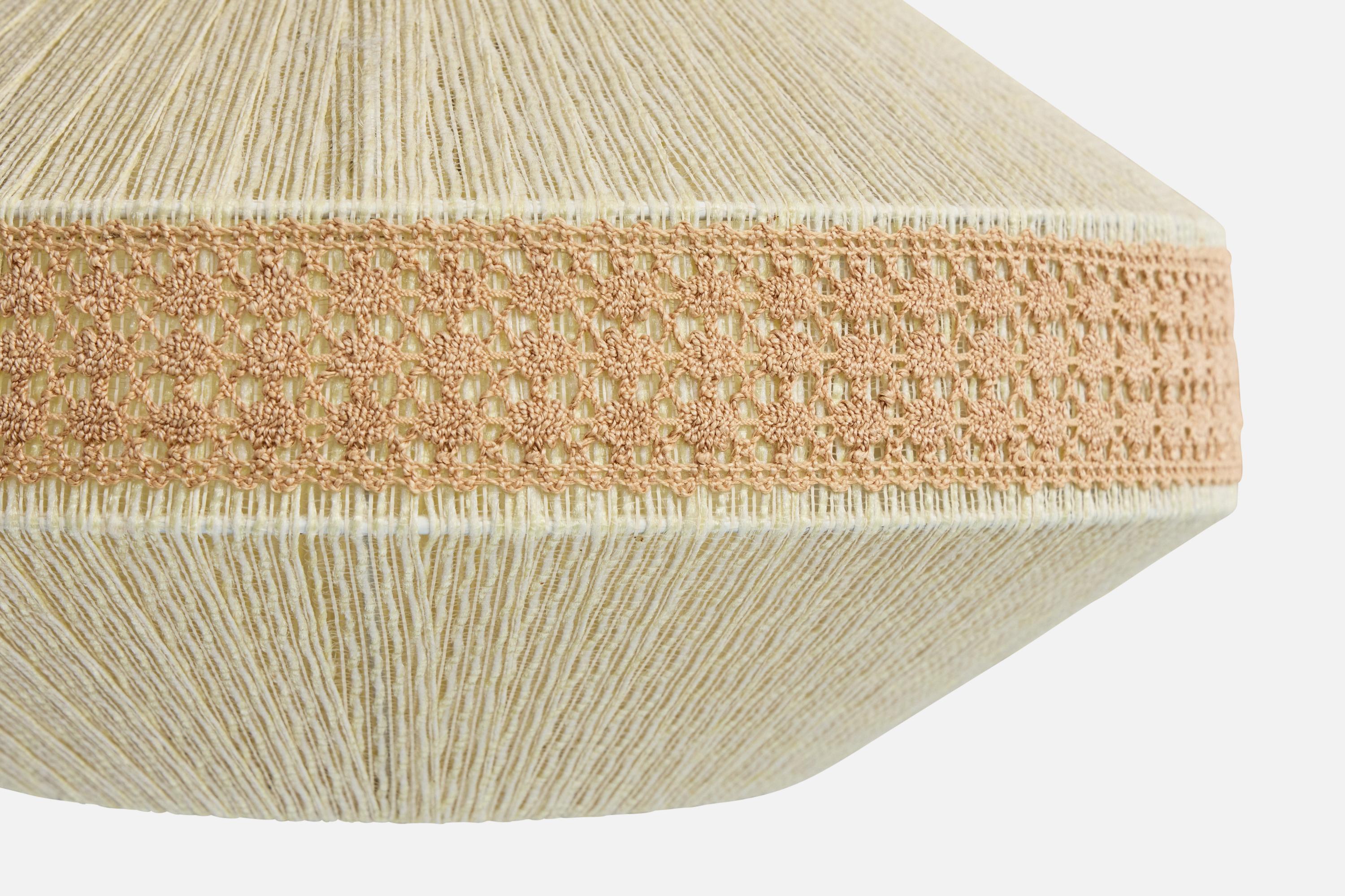 Tessuto Designer svedese, lampada a sospensione, tessuto, Svezia, anni '1960 in vendita