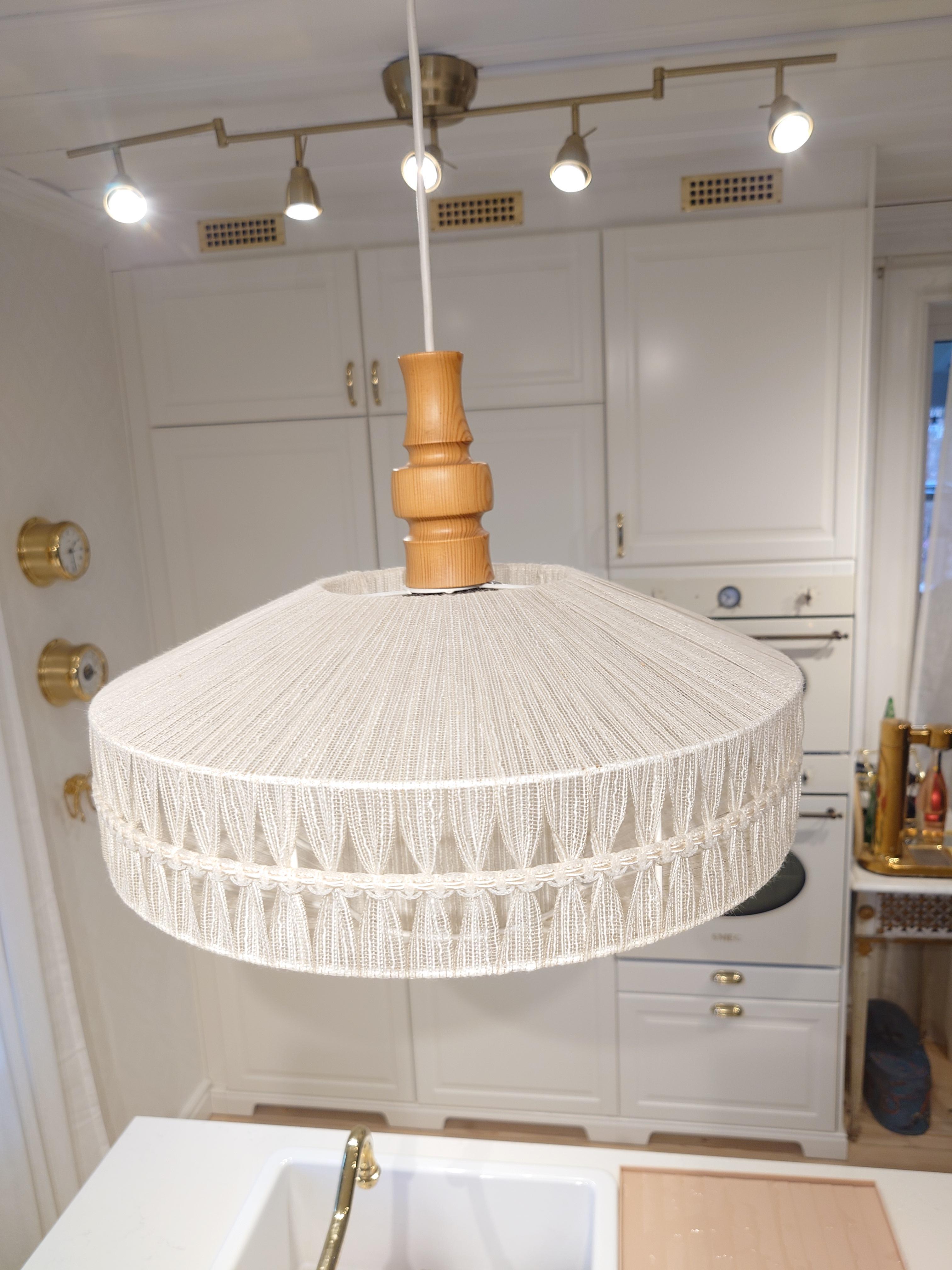 Corda Designer svedese, lampada a sospensione, tessuto, Svezia, anni '1960 in vendita