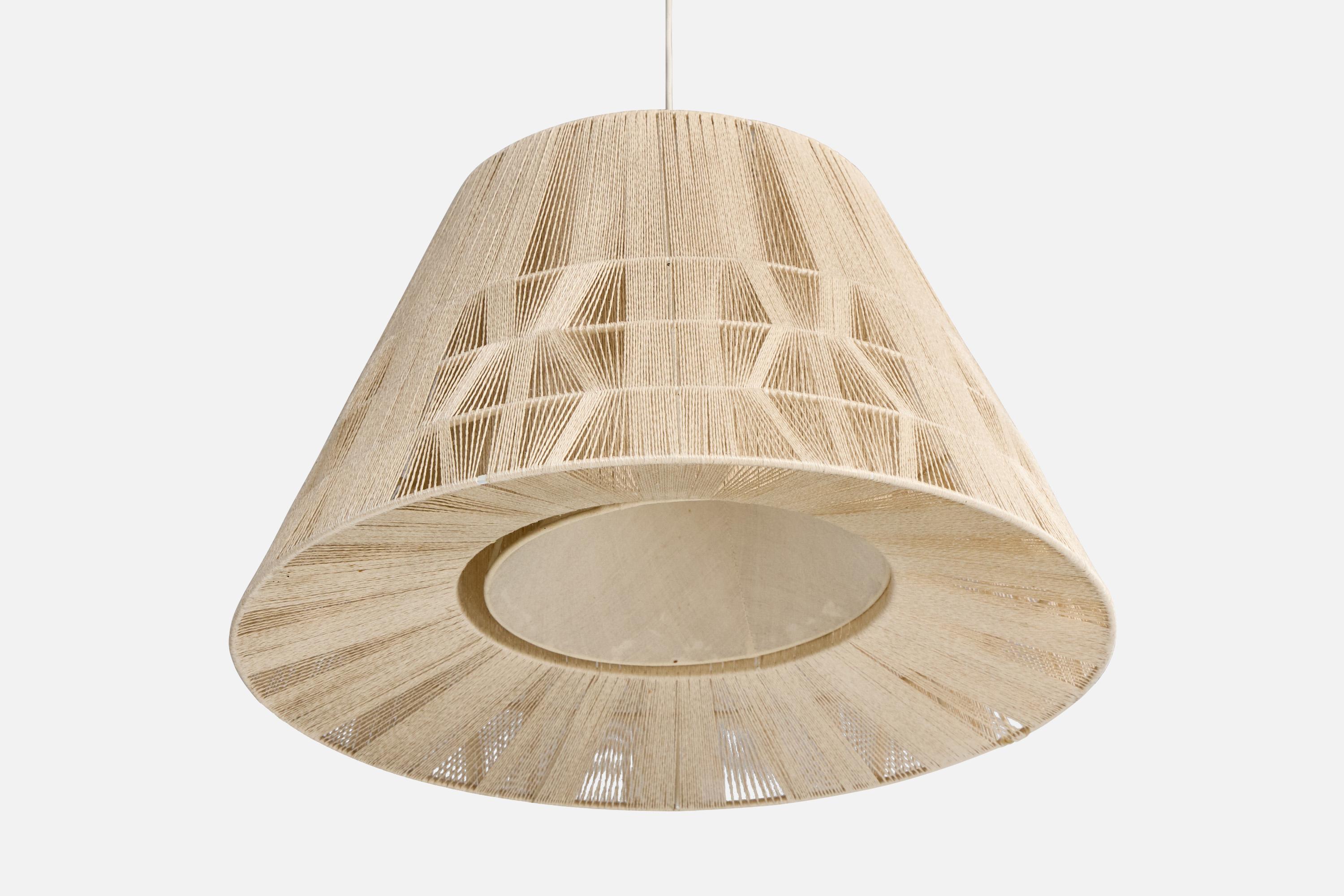 Diseñador sueco, lámpara colgante, tela, Suecia, década de 1970 en Bueno estado para la venta en High Point, NC