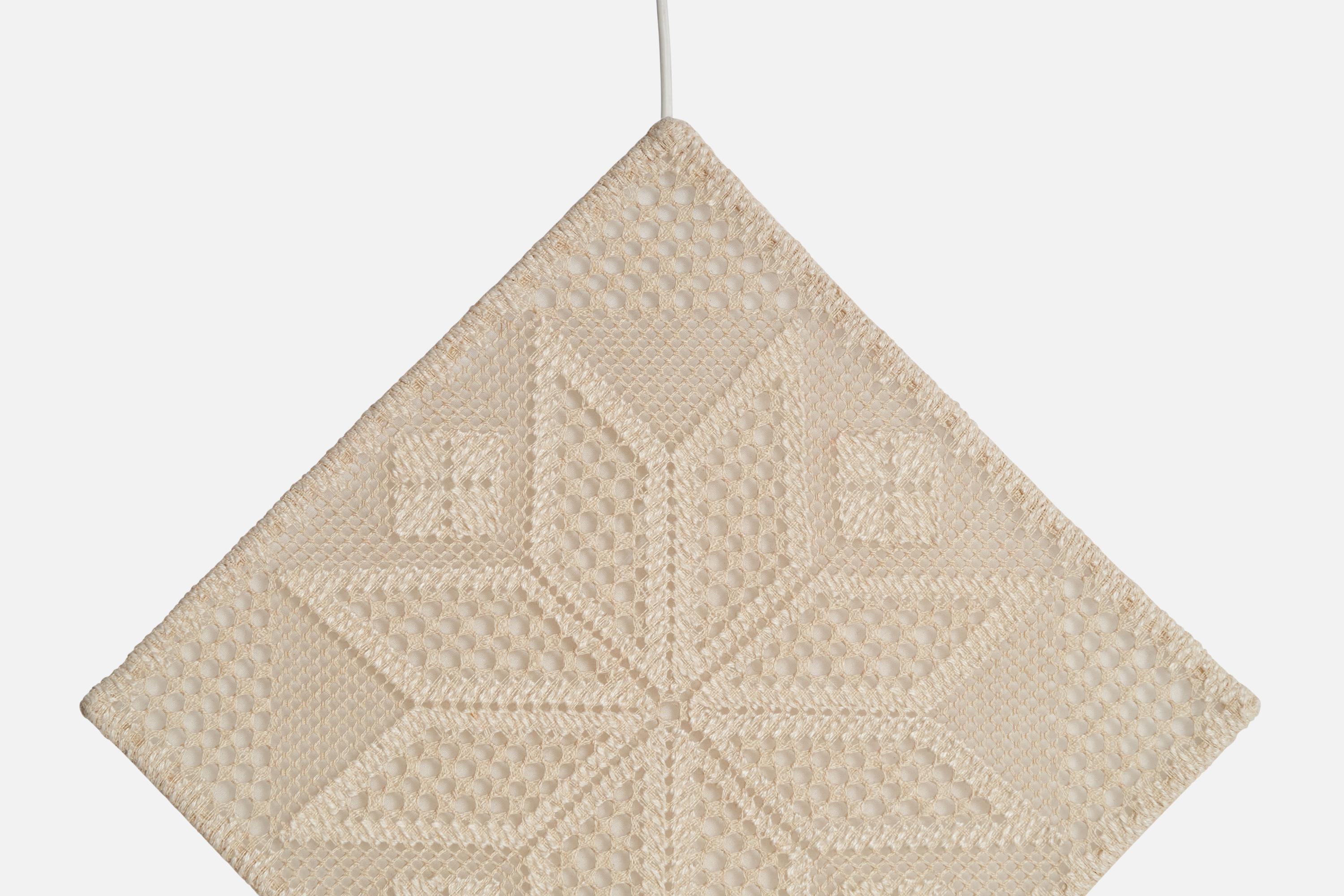 Designer svedese, lampada a sospensione, tessuto, Svezia, anni '1970 in vendita 1