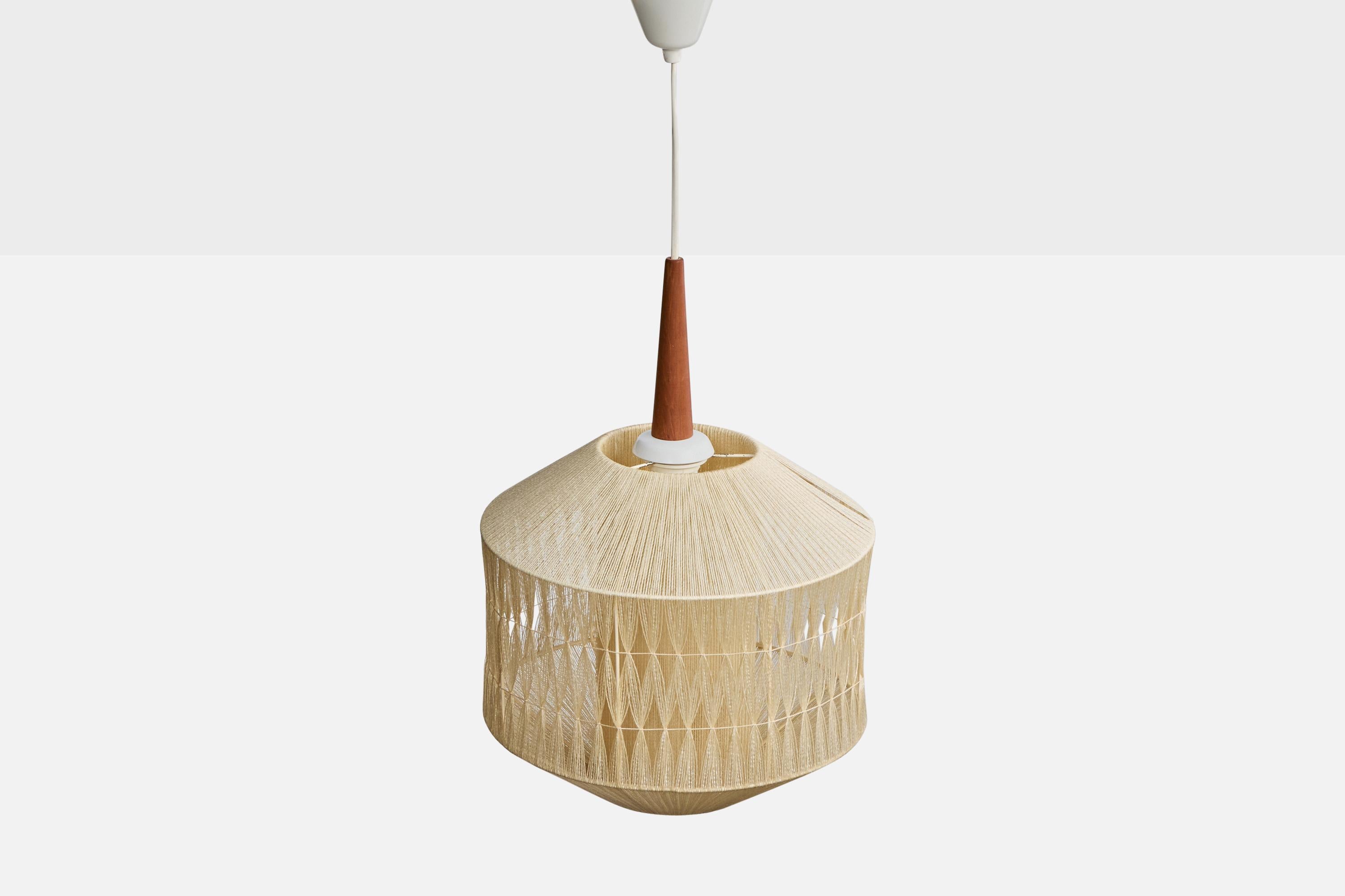 Svedese Designer svedese, lampada a sospensione, tessuto, teak, Svezia, anni '1950 in vendita