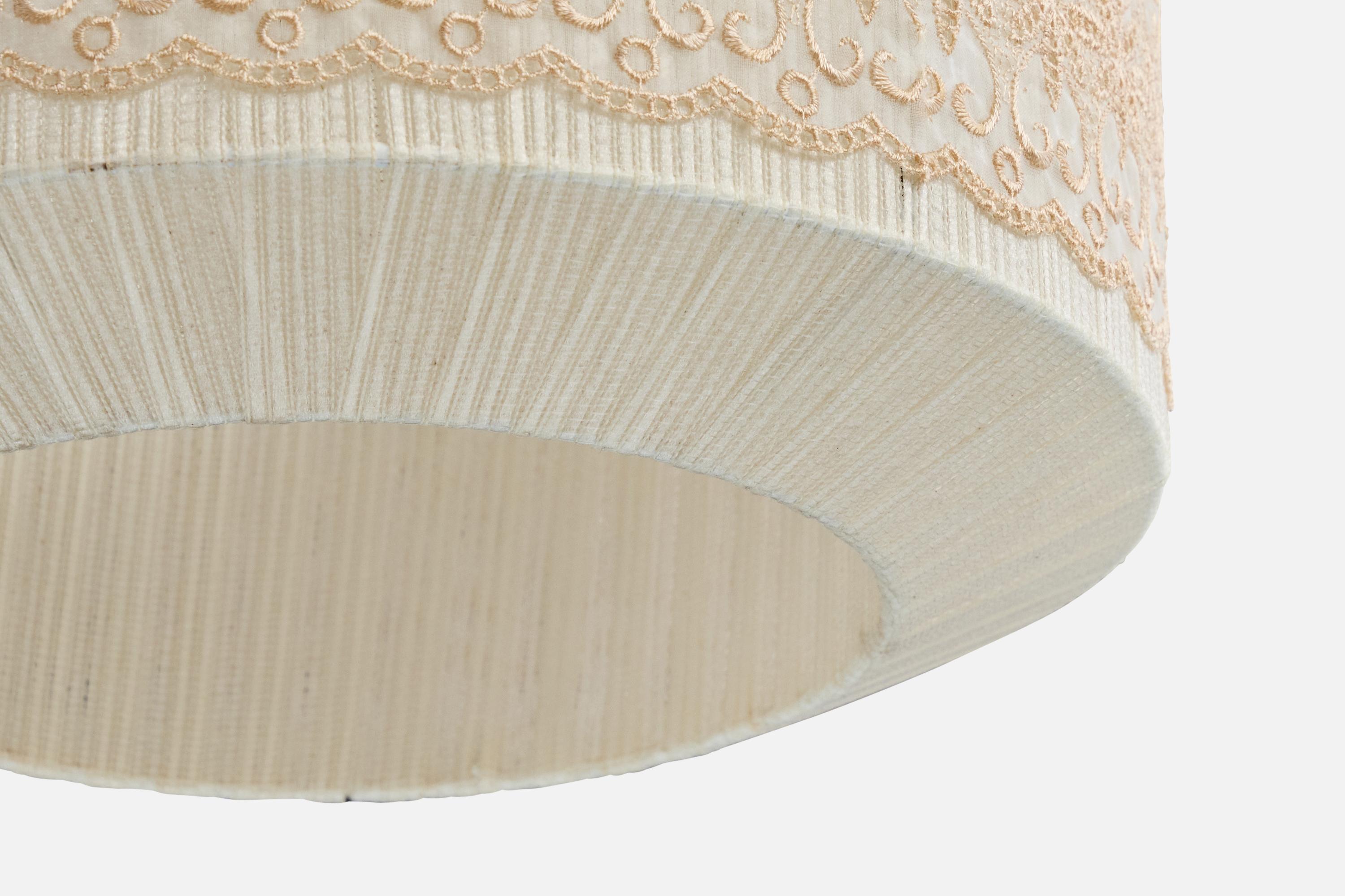 Metà XX secolo Designer svedese, lampada a sospensione, tessuto, legno, Svezia, anni '60 in vendita