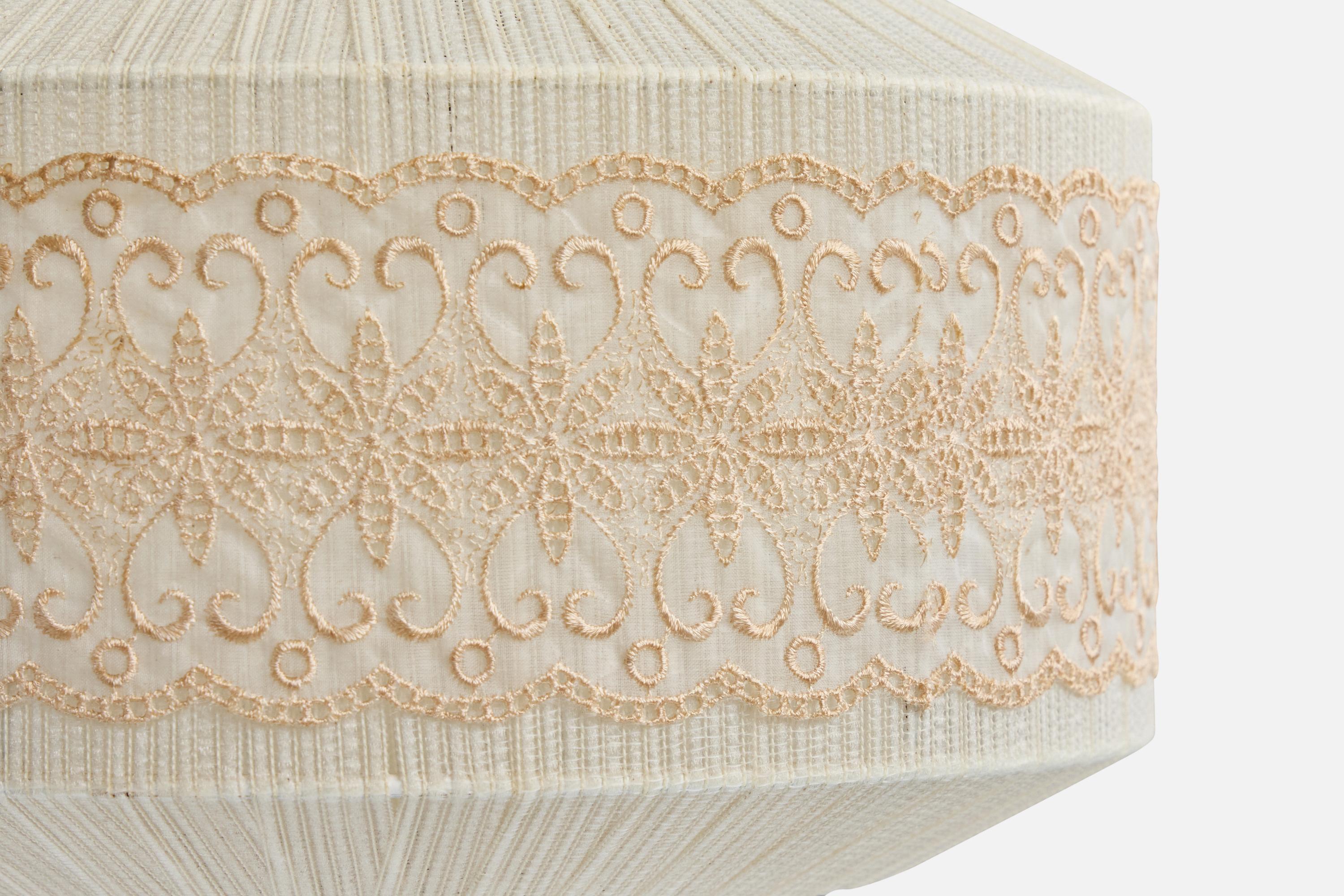 Tessuto Designer svedese, lampada a sospensione, tessuto, legno, Svezia, anni '60 in vendita