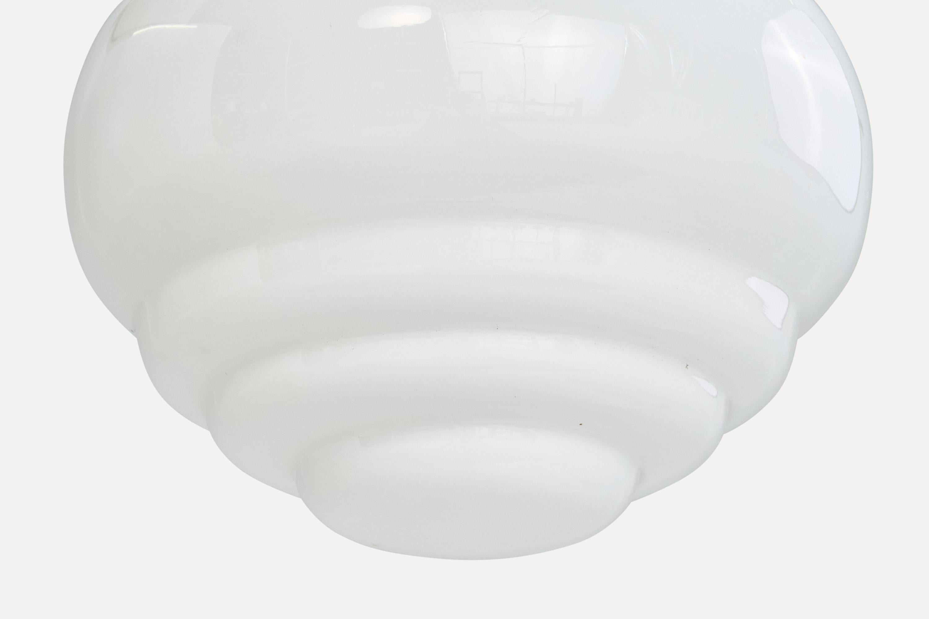 Metà XX secolo Designer svedese, lampada a sospensione, vetro, cromo, Svezia, anni '30 in vendita
