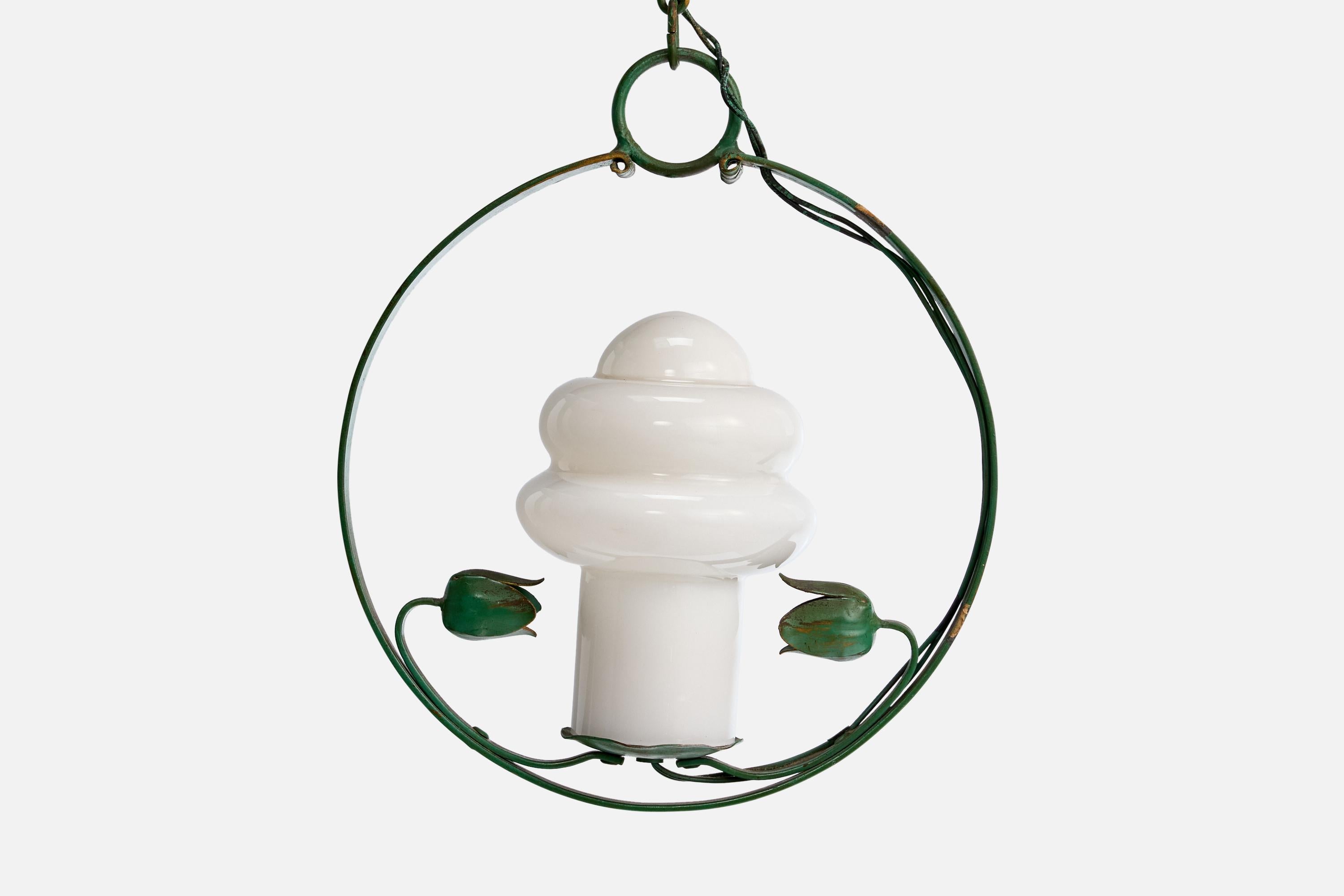 Designer suédois, lampe suspendue, fer, verre, Suède, années 1940 Bon état - En vente à High Point, NC