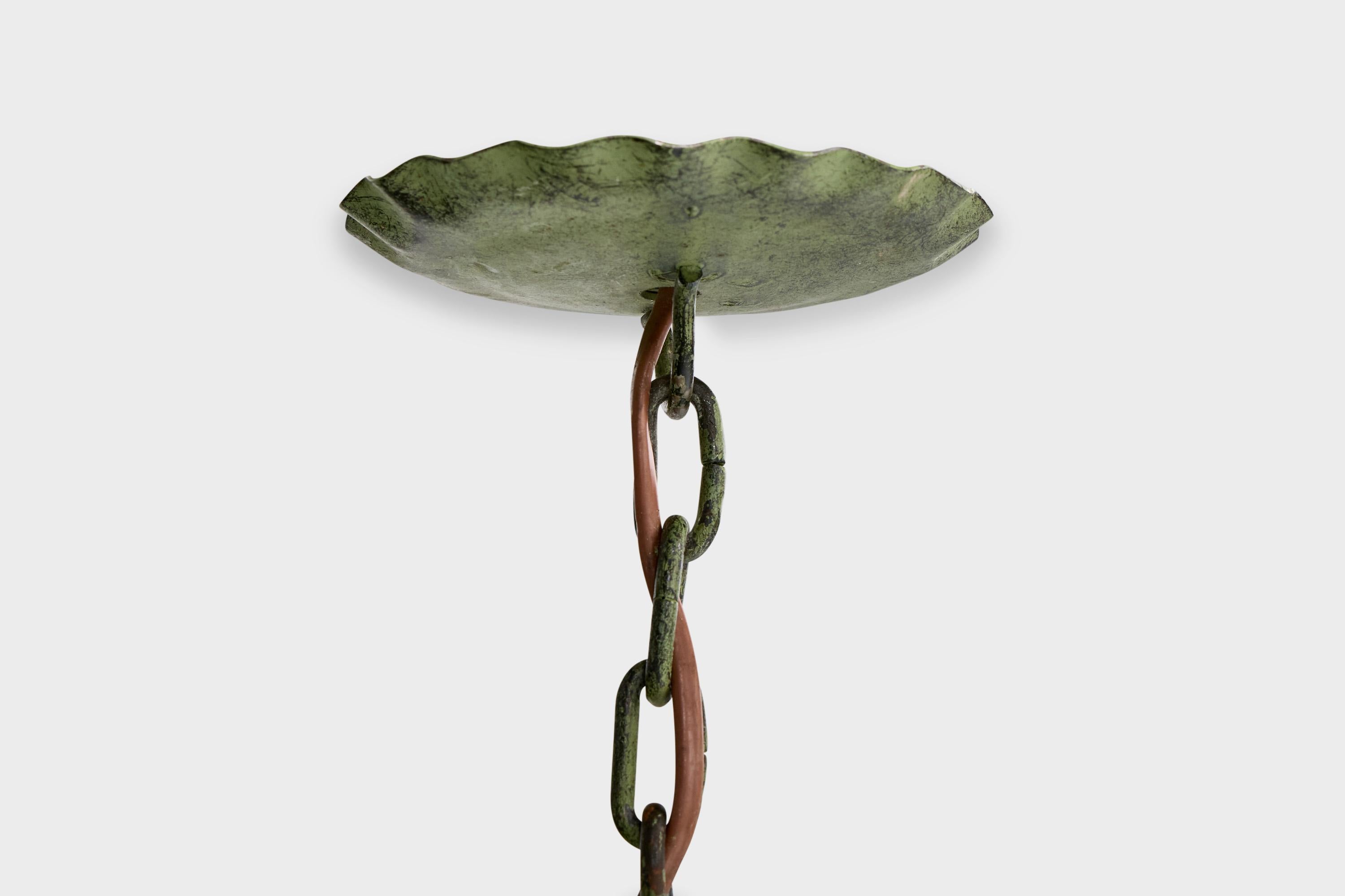 Designer suédois, lampe suspendue, fer, verre, Suède, années 1940 en vente 1
