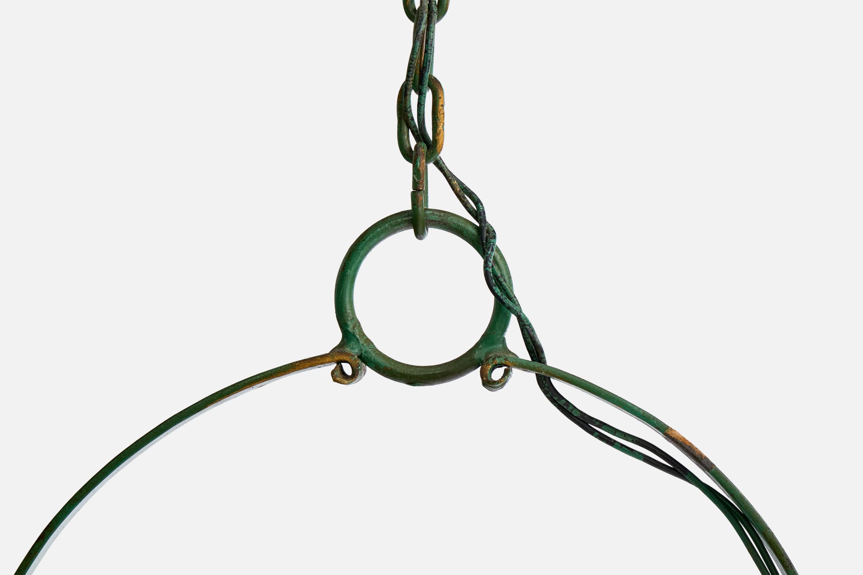 Designer suédois, lampe suspendue, fer, verre, Suède, années 1940 en vente 1