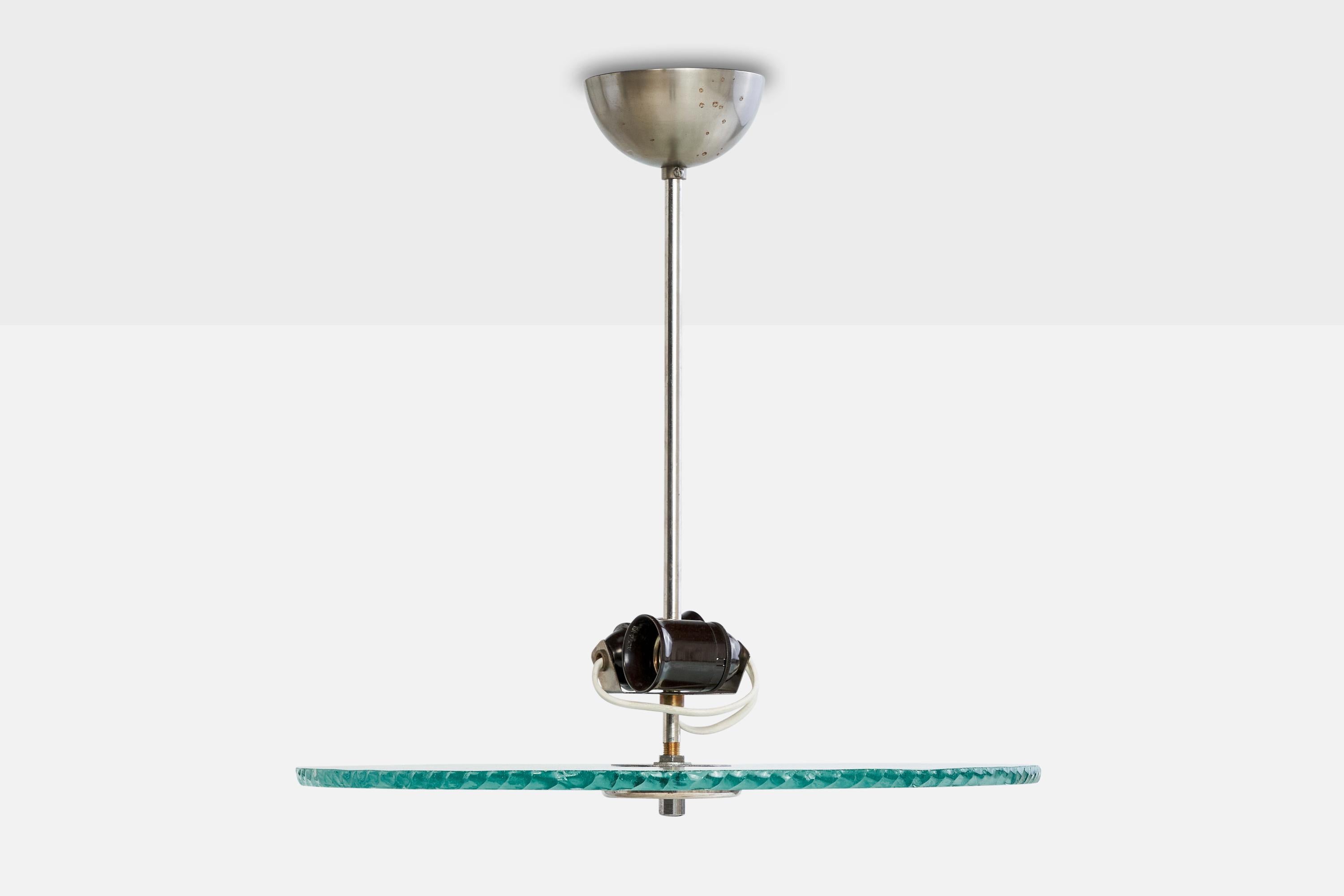 Scandinave moderne Designer suédois, lampe suspendue, métal, verre, Suède, années 1930 en vente