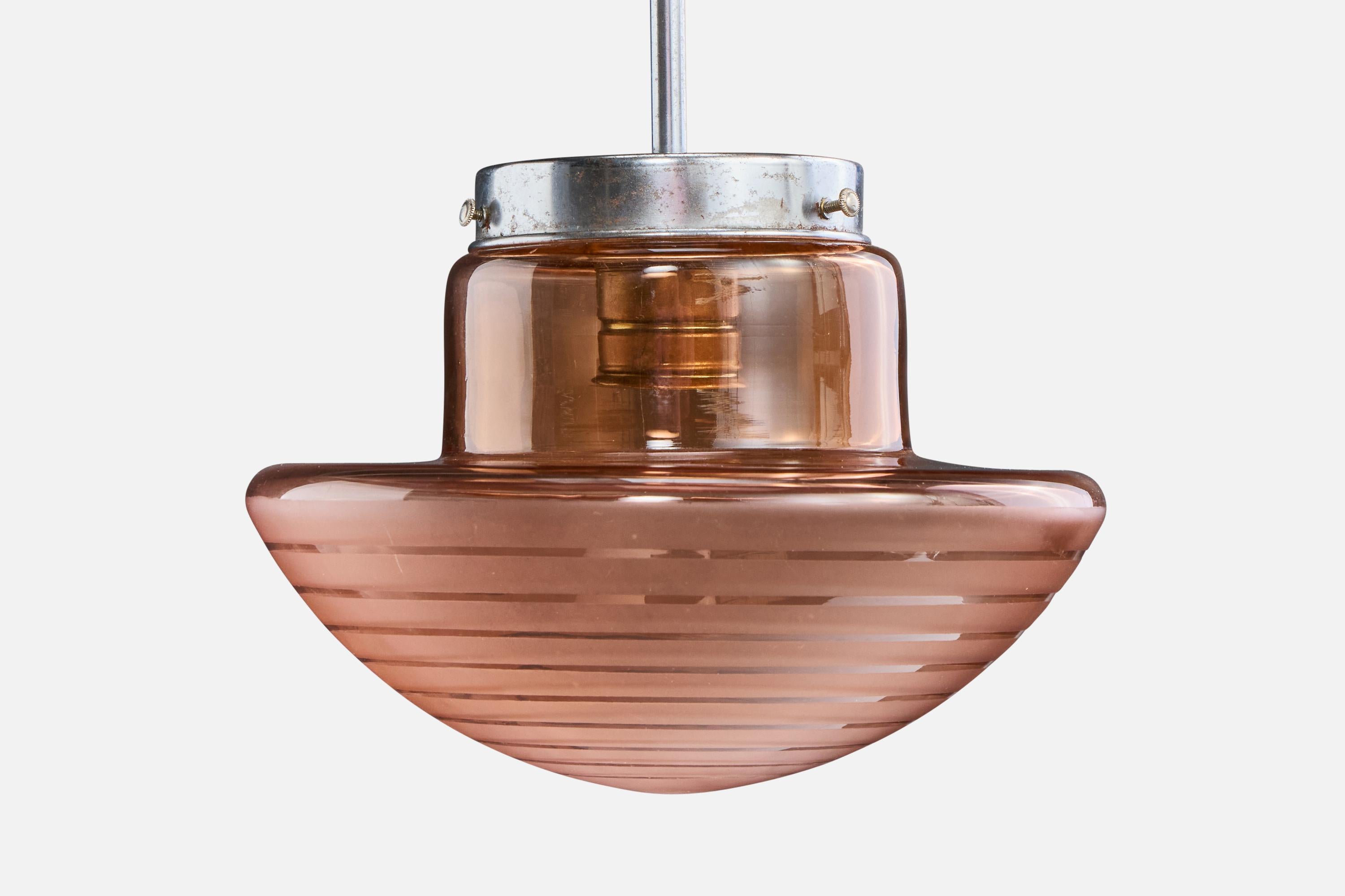 Designer svedese, lampada a sospensione, metallo, vetro, Svezia, anni '30 In condizioni discrete in vendita a High Point, NC