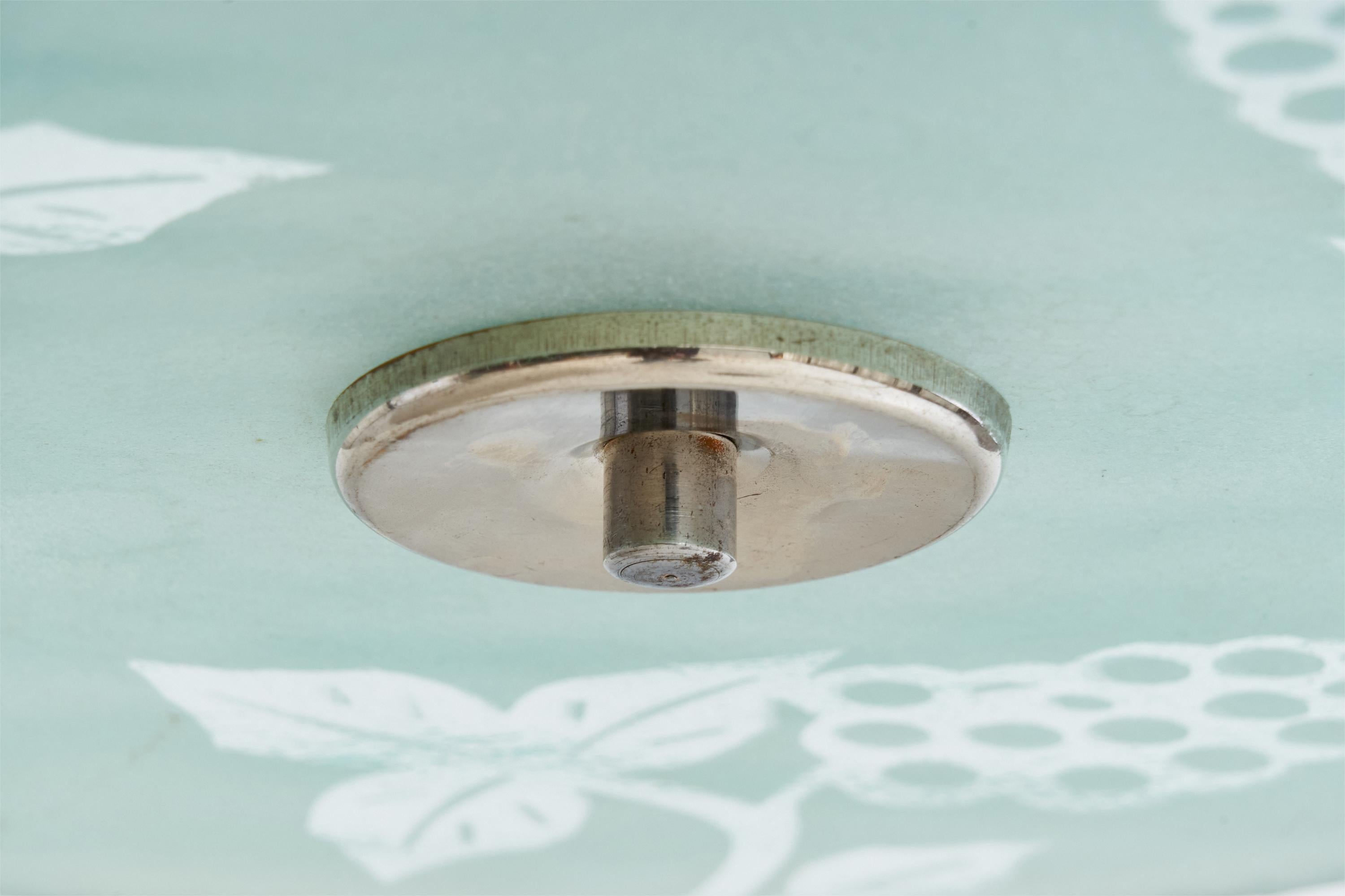 Milieu du XXe siècle Designer suédois, lampe suspendue, métal, verre, Suède, années 1930 en vente
