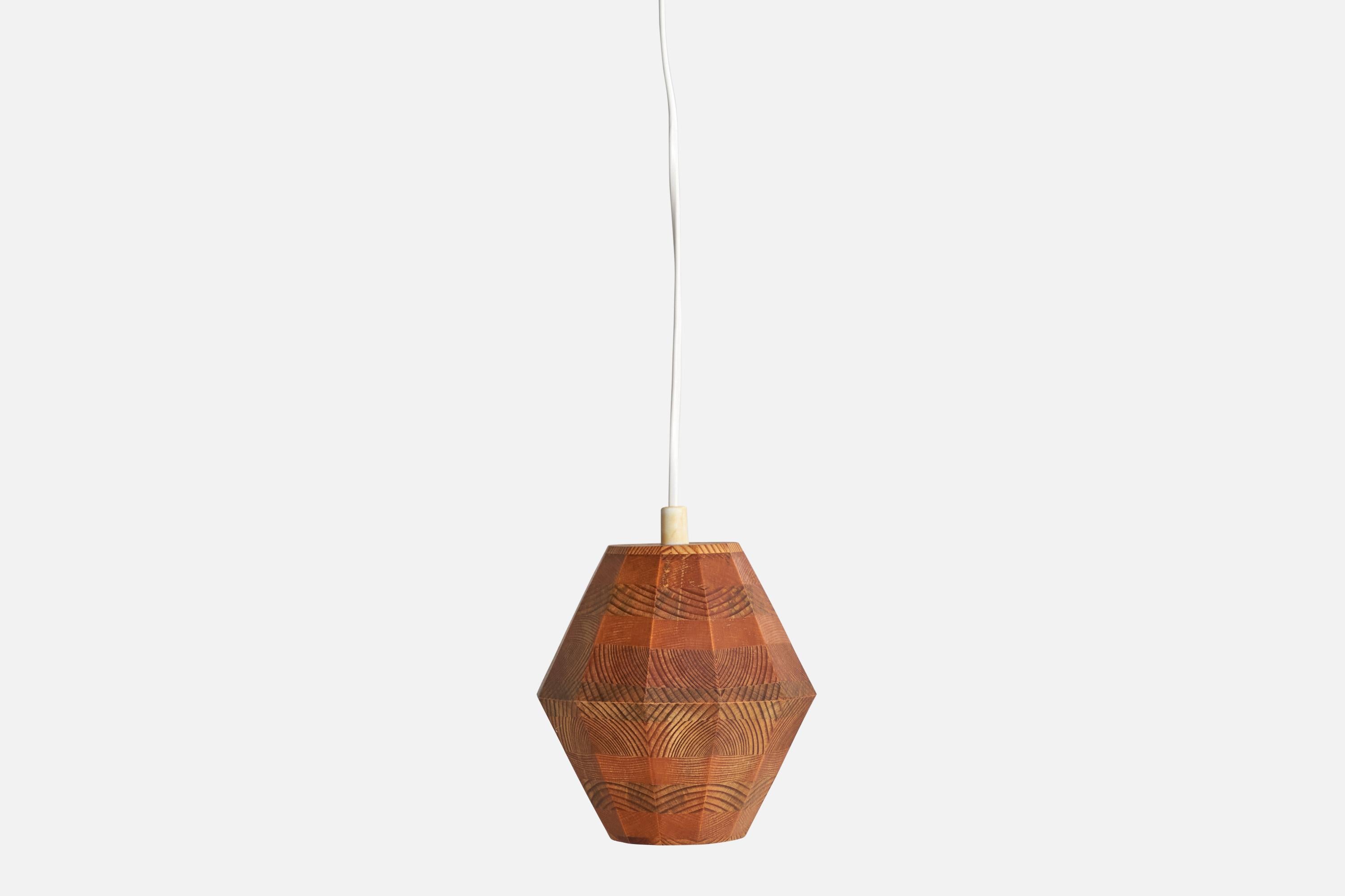 Suédois Designer suédois, lampe suspendue, pin, Suède, années 1970 en vente