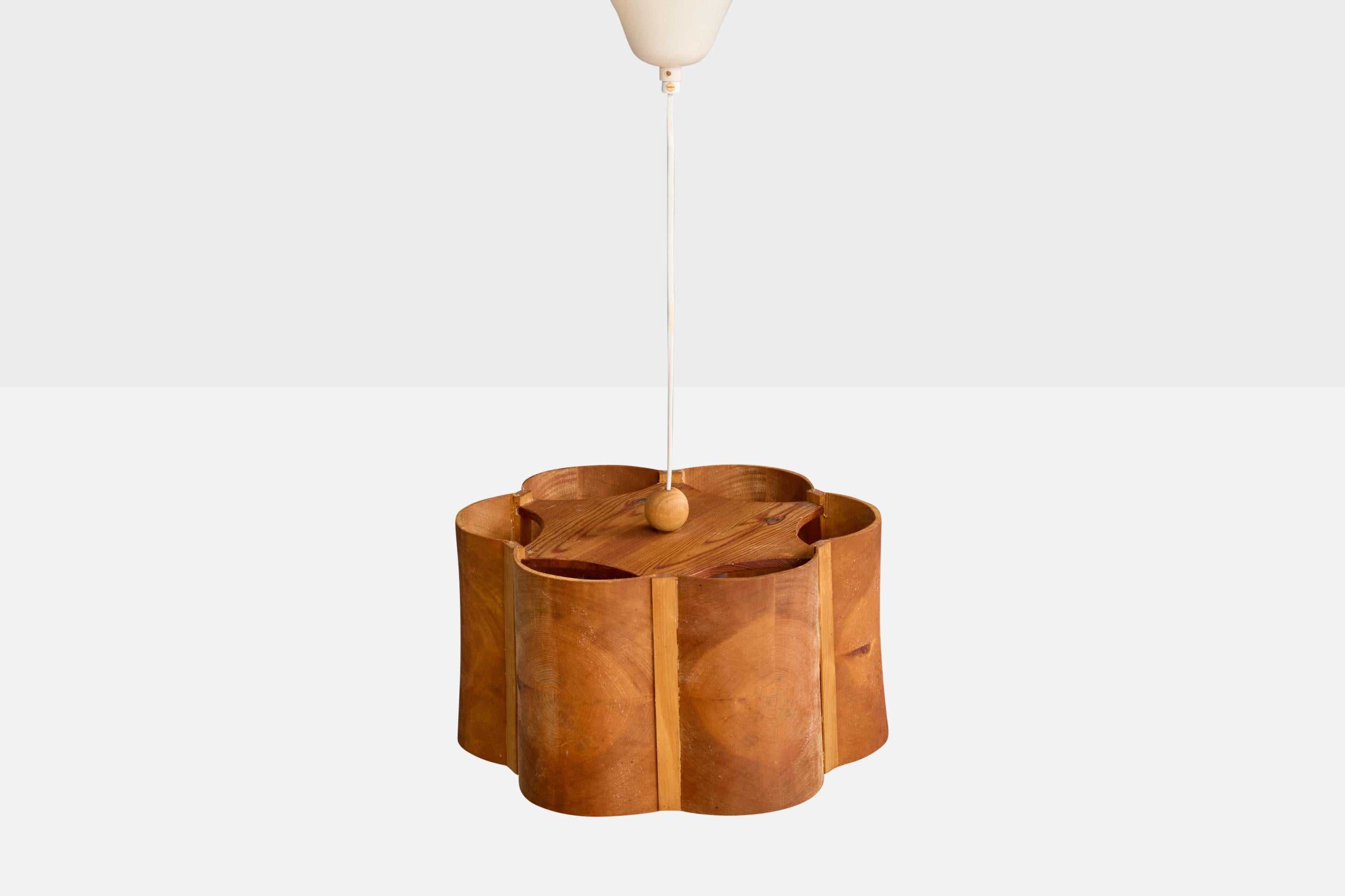 Svedese Designer svedese, lampada a sospensione, pino, Svezia, anni '70 in vendita