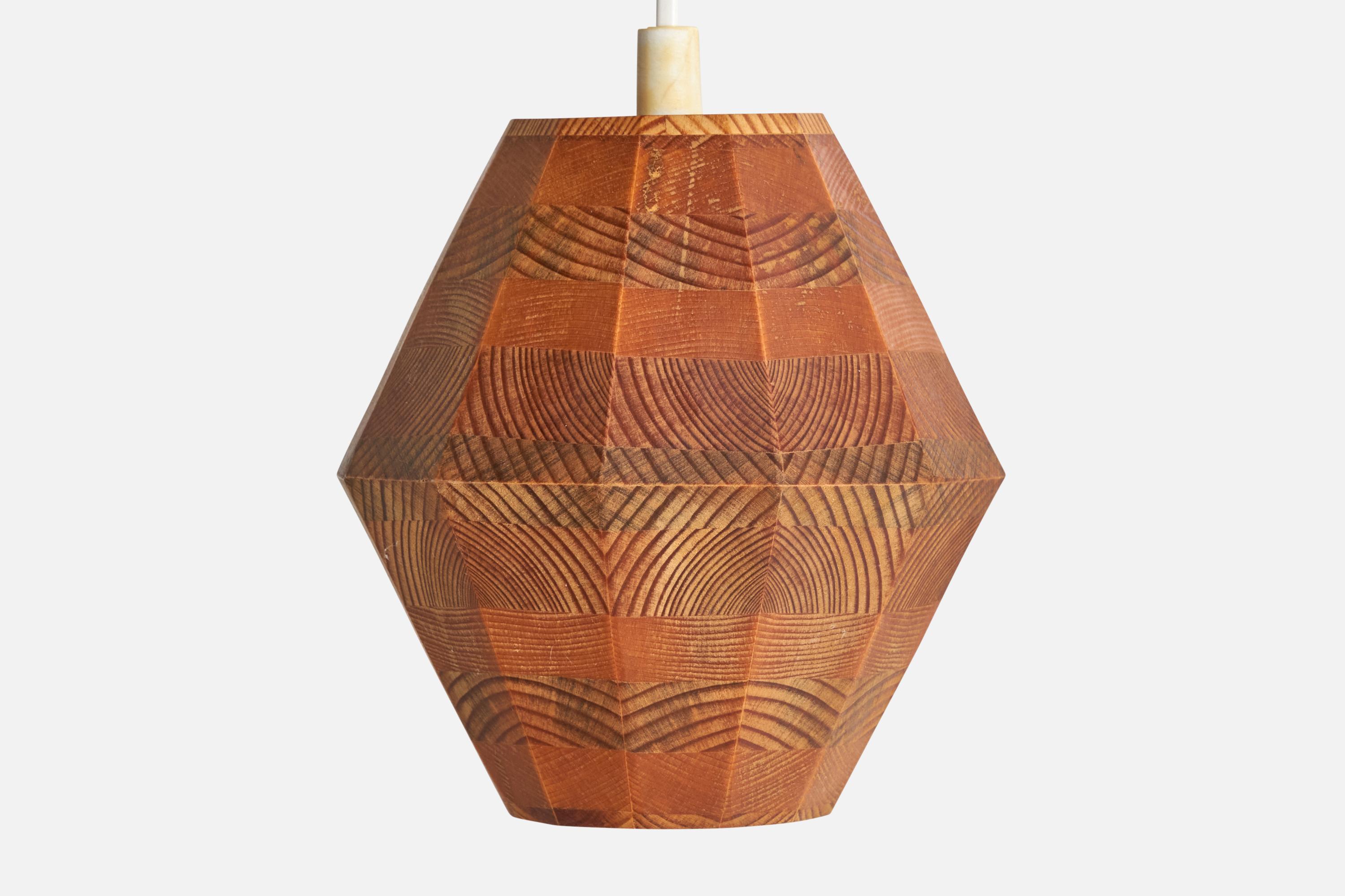 Fin du 20e siècle Designer suédois, lampe suspendue, pin, Suède, années 1970 en vente
