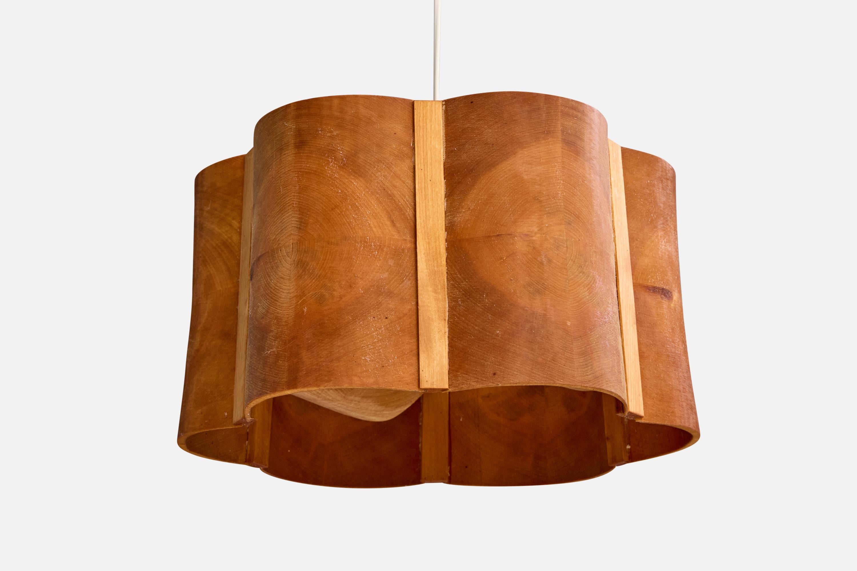 Designer svedese, lampada a sospensione, pino, Svezia, anni '70 In condizioni buone in vendita a High Point, NC