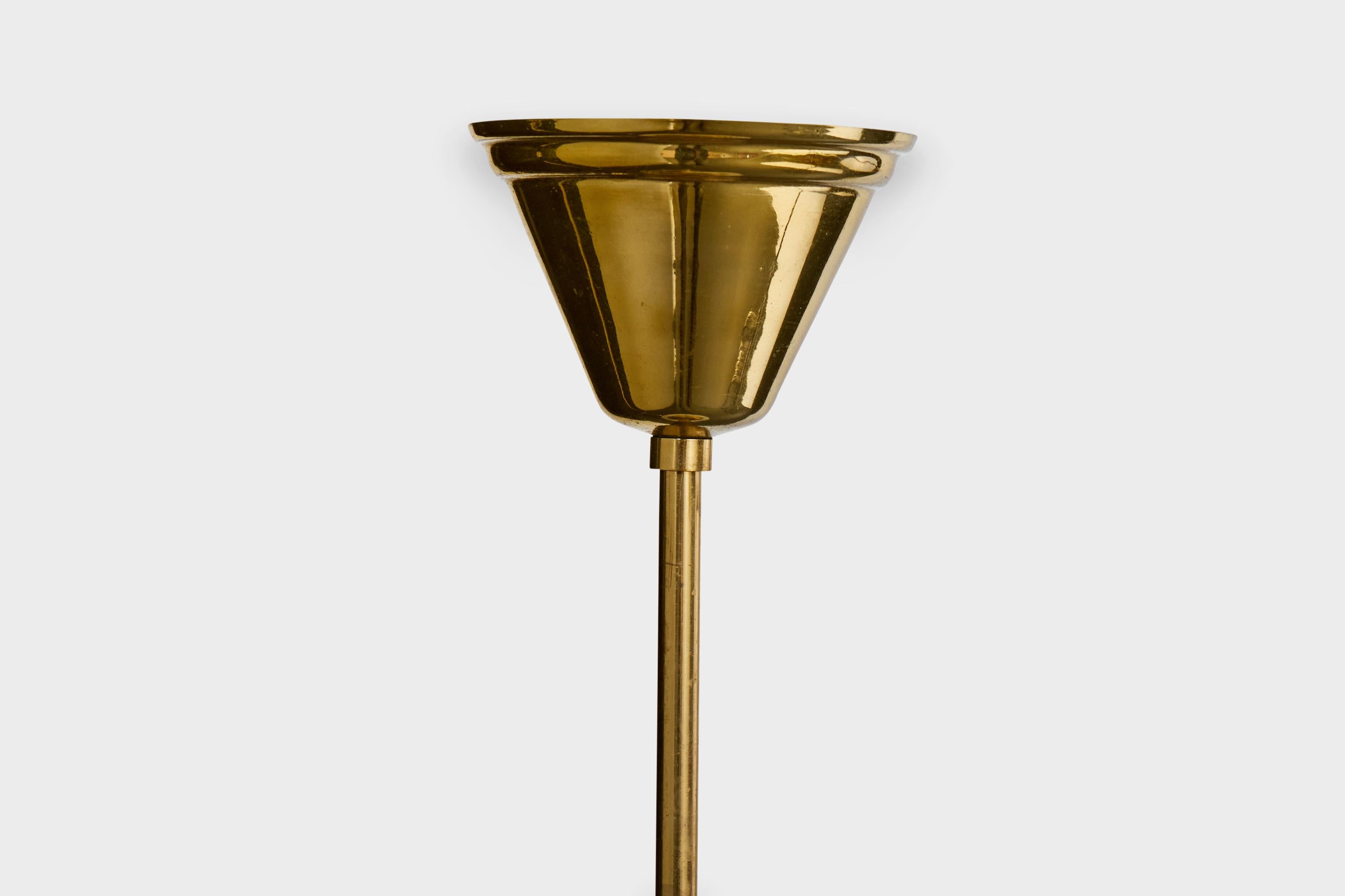 Designer svedese, lampade a sospensione, ottone, vetro, Svezia, anni '40 in vendita 4