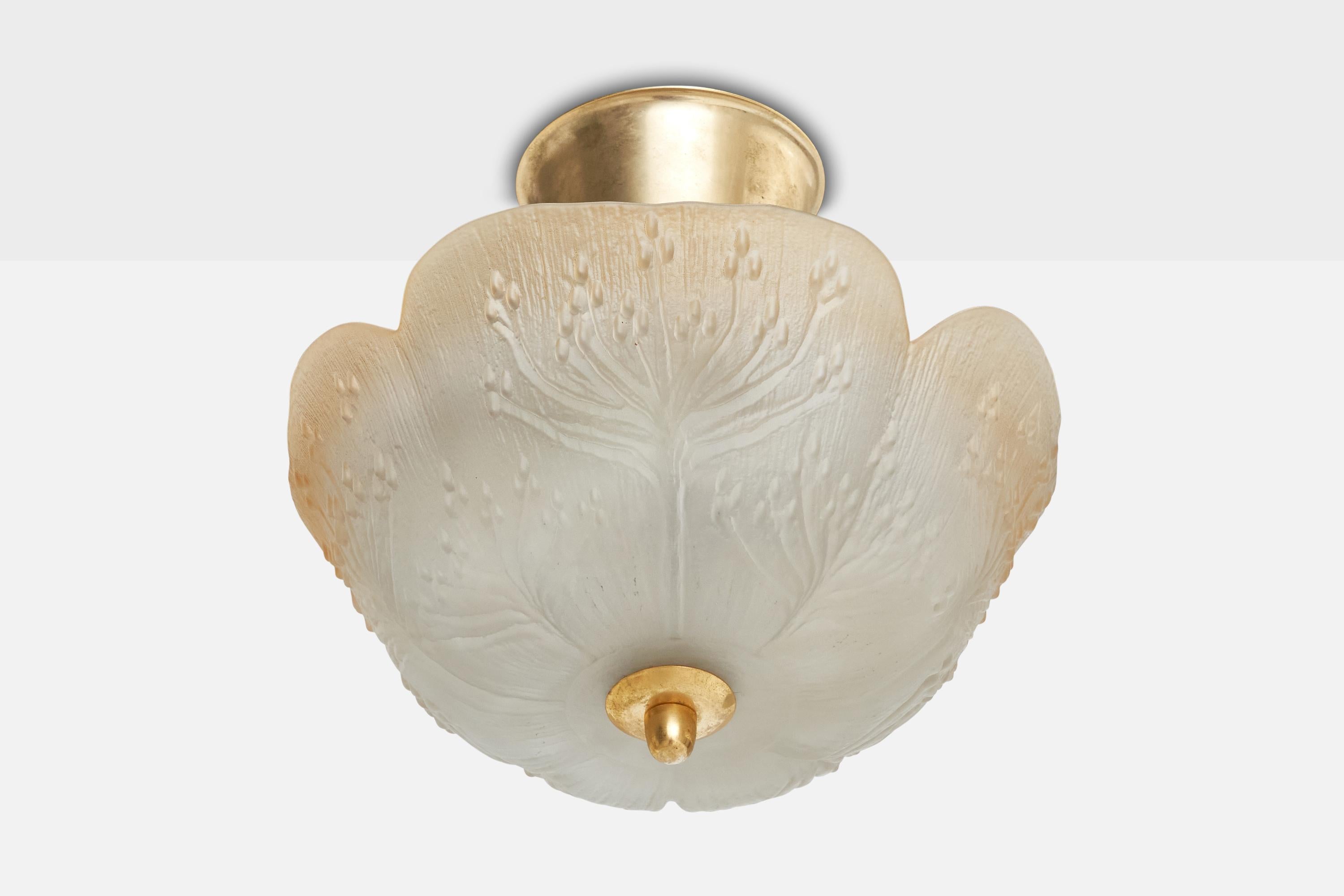 Schwedischer Designer, Pendelleuchten, Messing, Glas, Schweden, 1950er Jahre (Moderne der Mitte des Jahrhunderts)