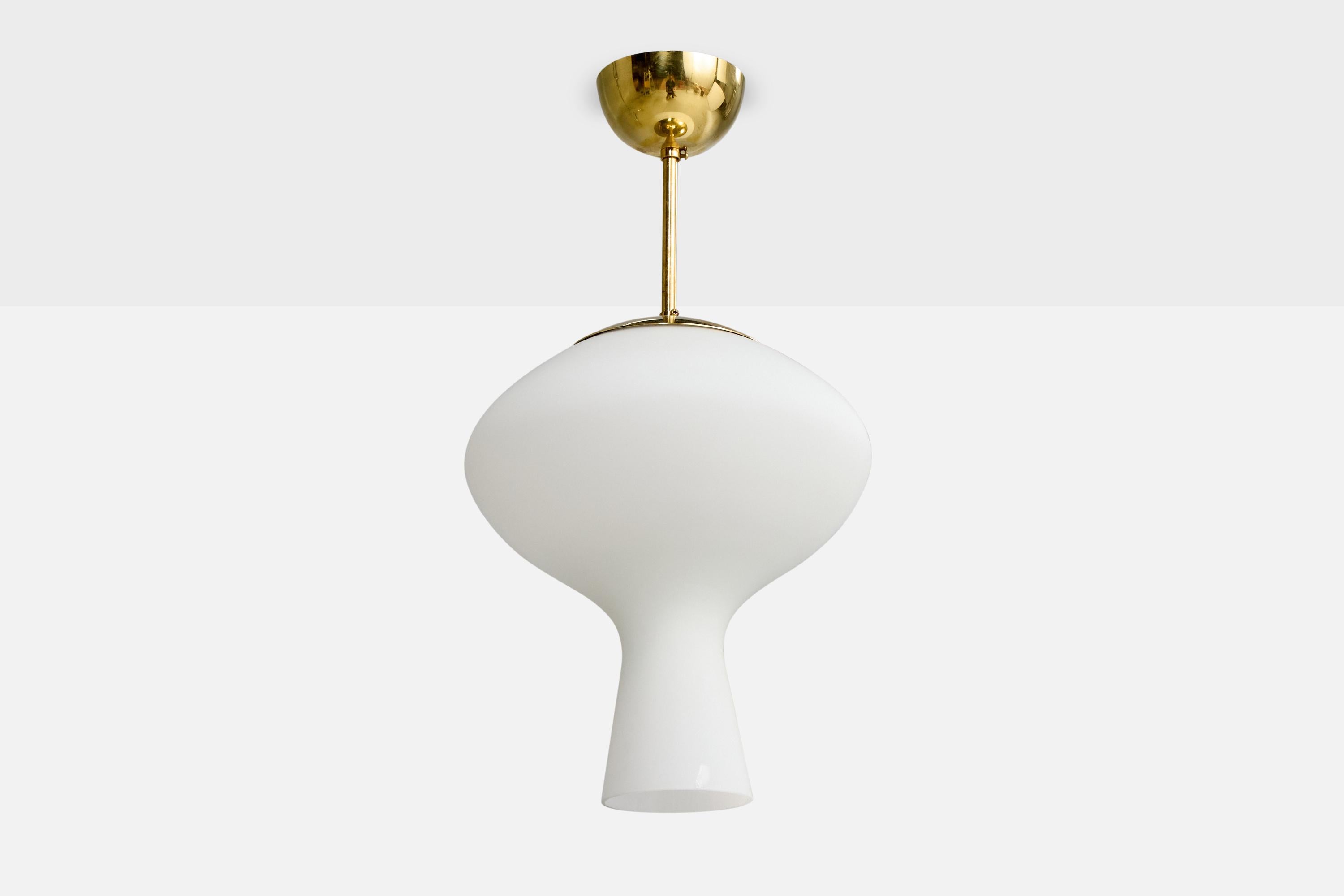Svedese Designer svedese, lampade a sospensione, ottone, vetro, Svezia, anni '50 in vendita