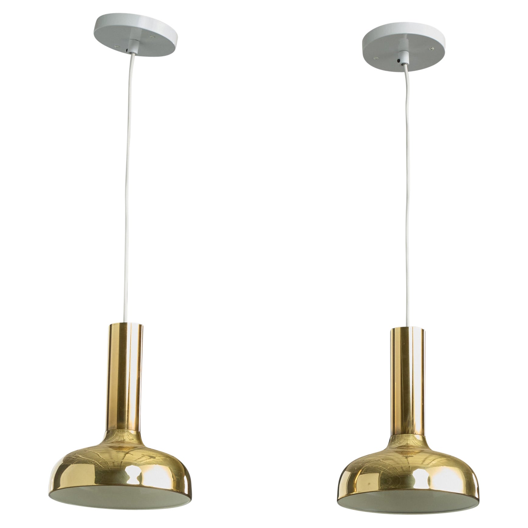 Designer svedese, lampade a sospensione, ottone, Svezia, anni ’70