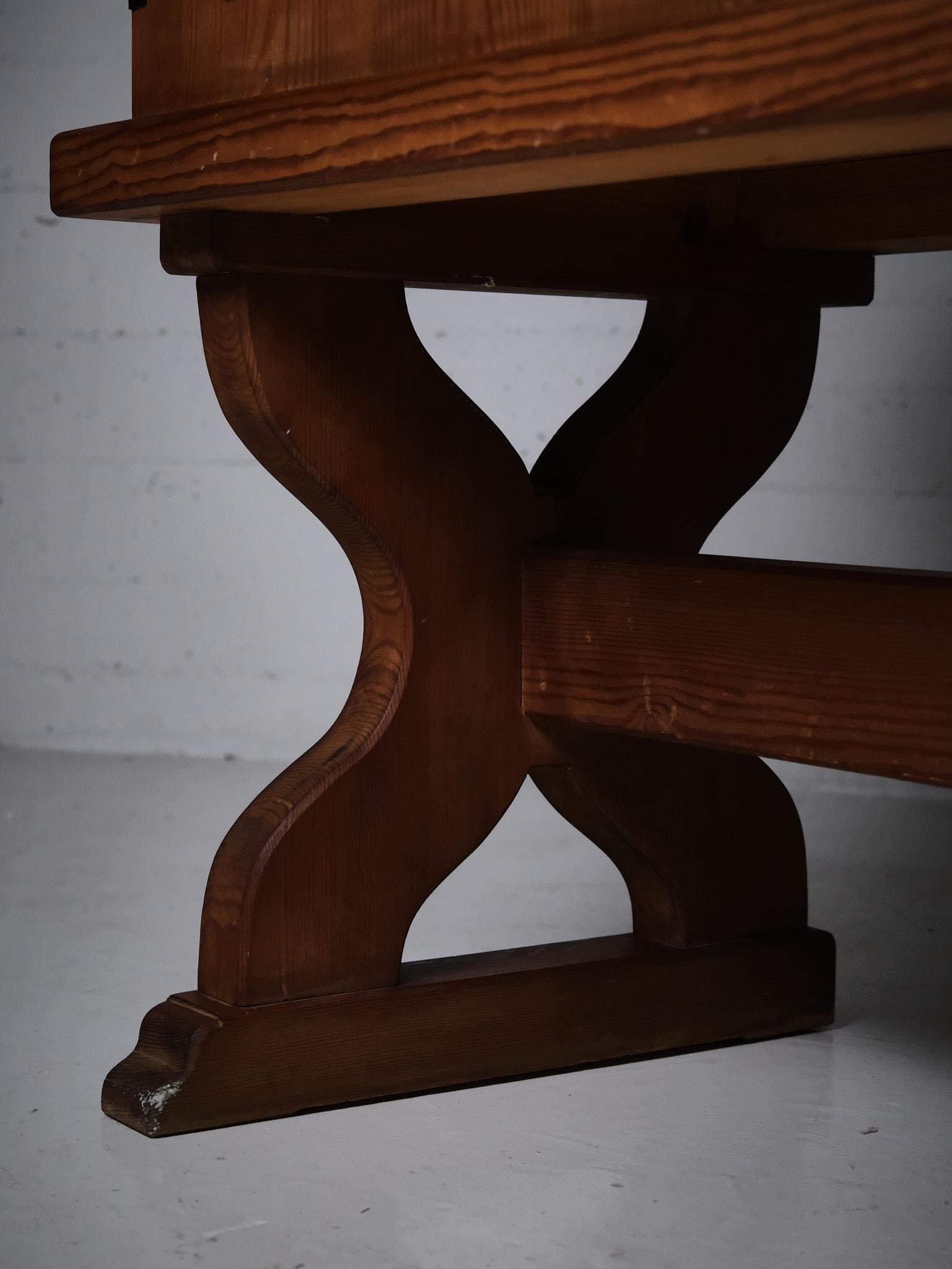 Aparador de pino de diseño sueco de Åby Möbelfabrik, Suecia, años 40 en venta 4