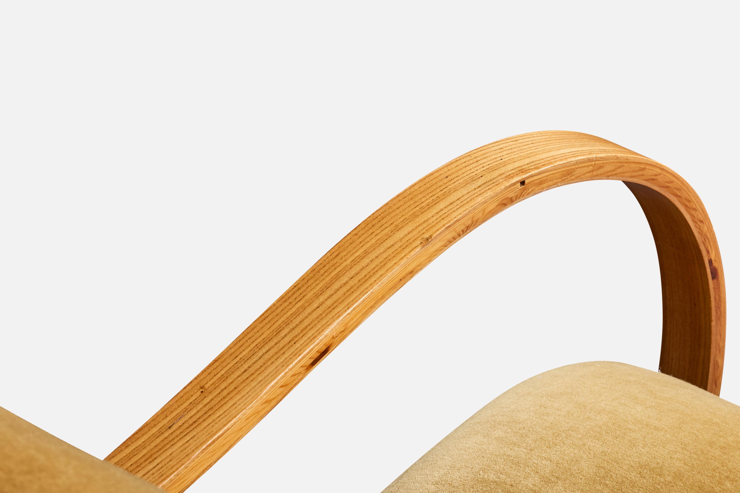 Diseñador sueco, mecedora, madera, terciopelo, Suecia, años 40 en venta 5