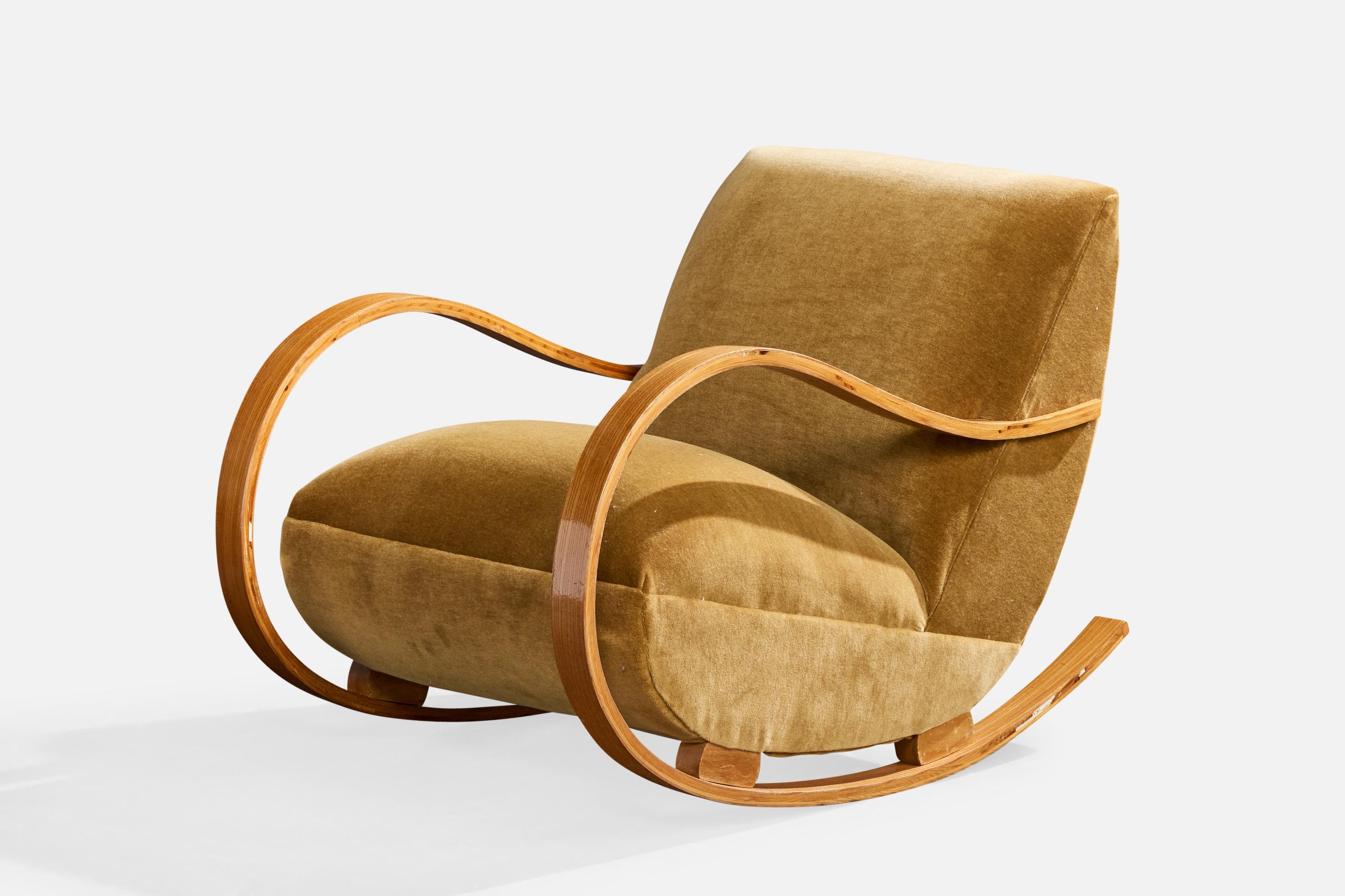 Diseñador sueco, mecedora, madera, terciopelo, Suecia, años 40 Sueco en venta