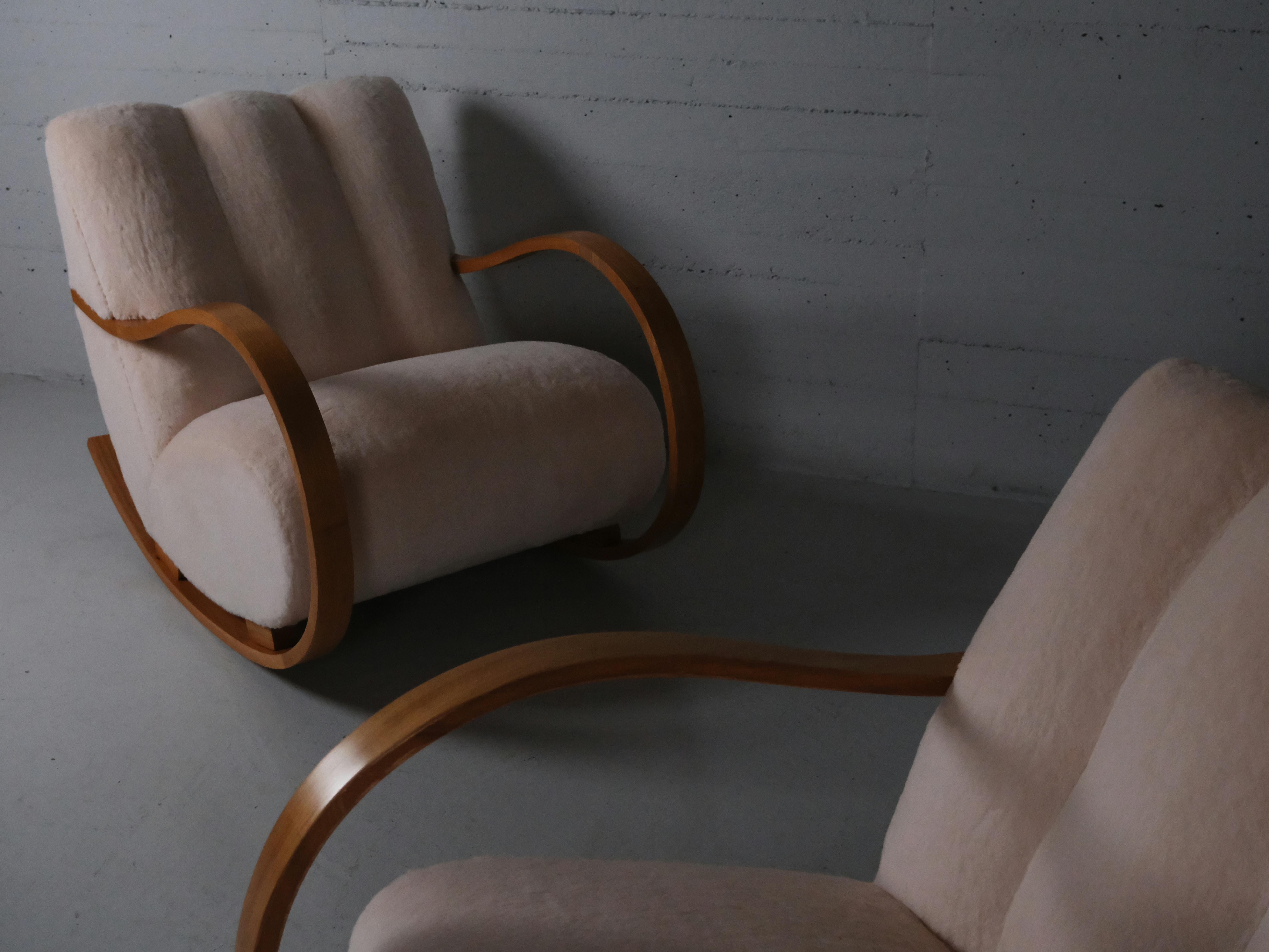 Sedie a dondolo di design svedese, olmo e alpaca, anni '40 in vendita 4