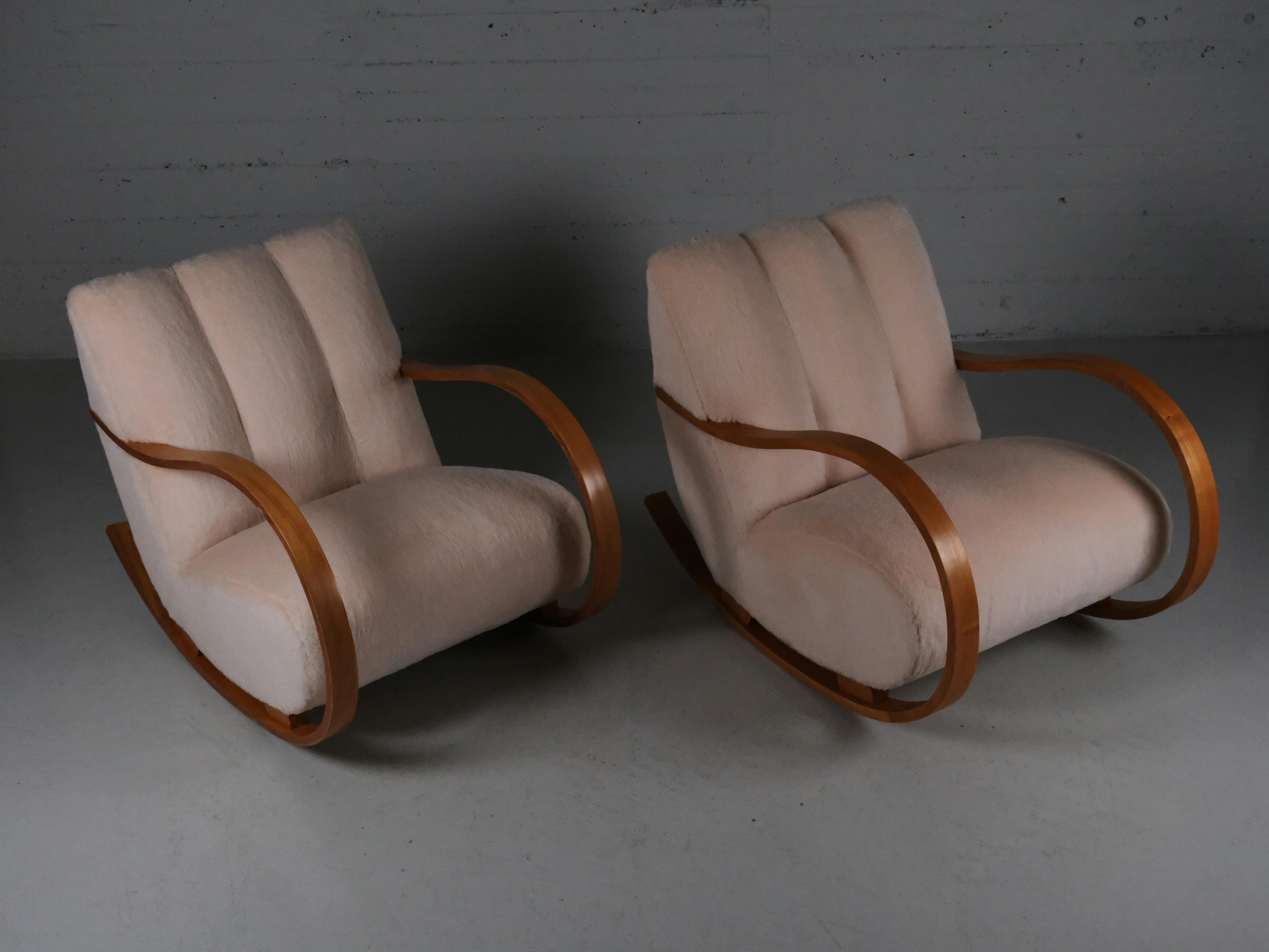 Svedese Sedie a dondolo di design svedese, olmo e alpaca, anni '40 in vendita