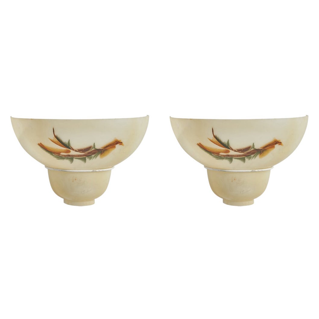 Designer suédois, appliques, verre, métal laqué, Suède, vers 1960 en vente