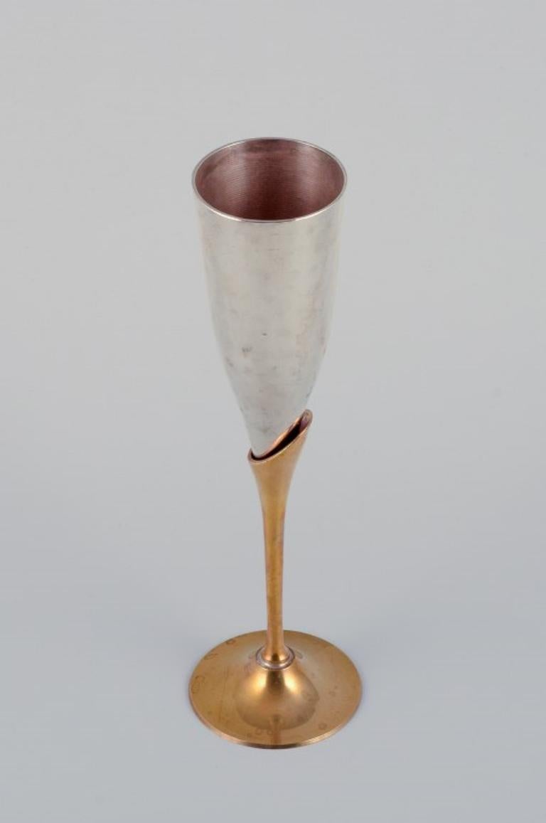 Swedish designer. Set of six champagne glasses in brass and silver-plated brass In Excellent Condition In Copenhagen, DK