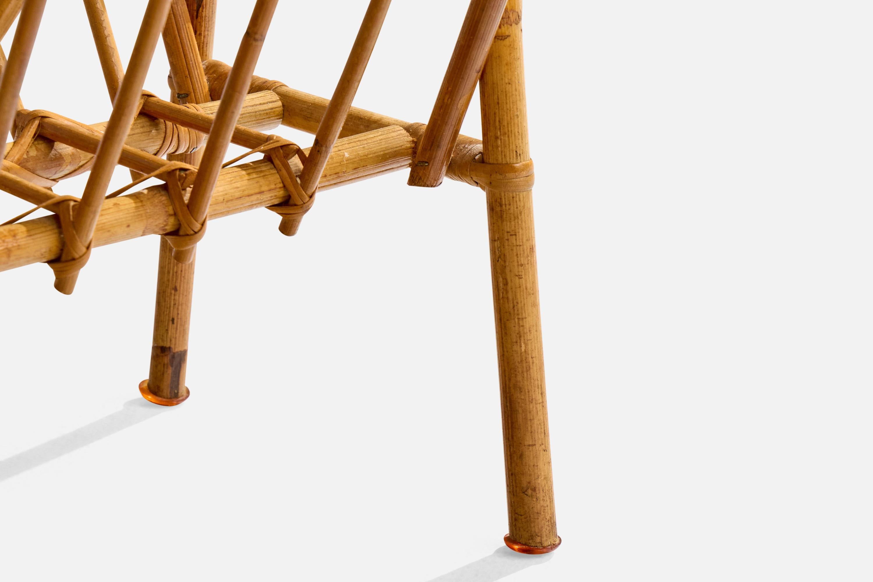 Swedish Designer, Side Table, Bamboo, Rattan, Glass, Sweden, 1950s en vente 2