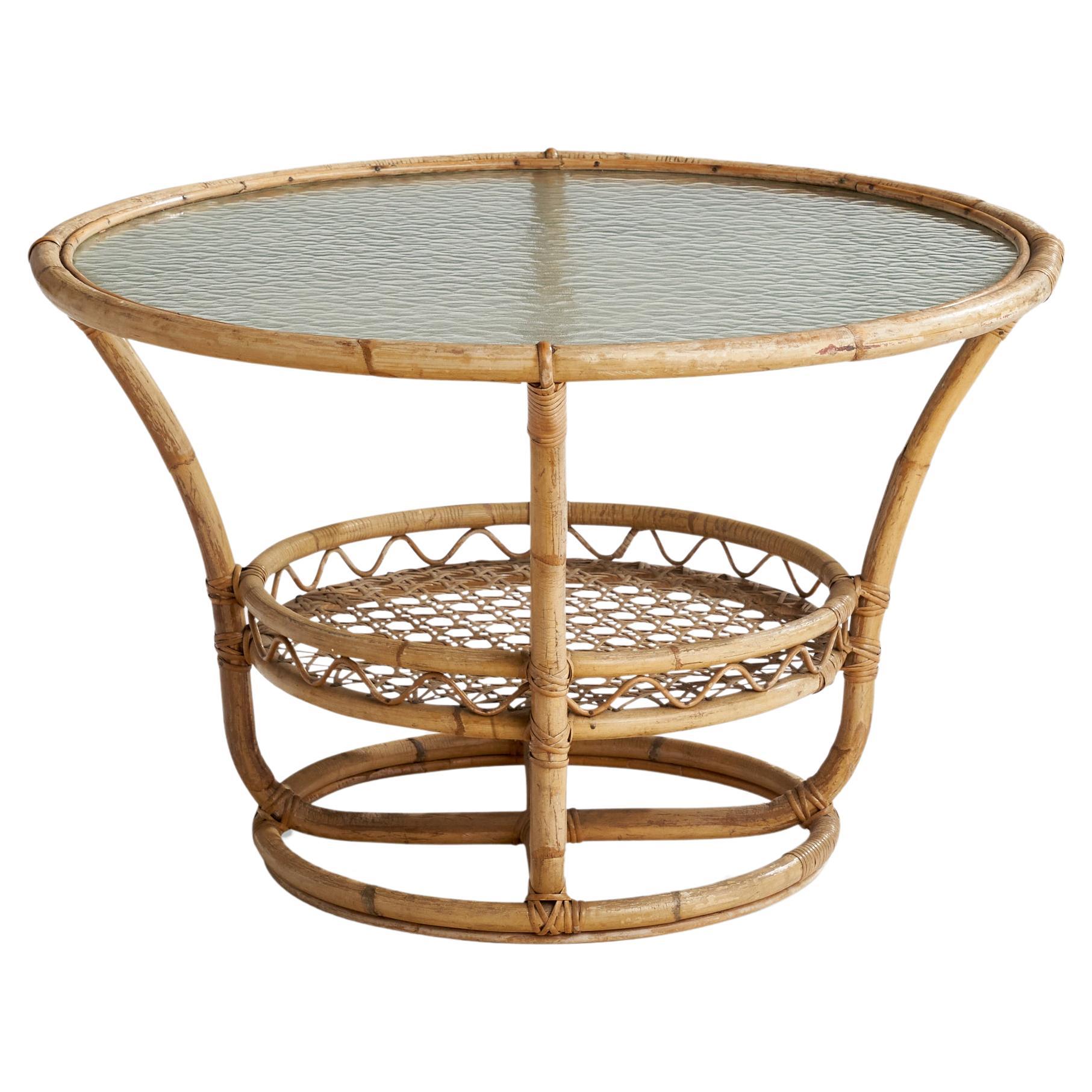 Schwedischer Designer, Beistelltisch, Bambus, Rattan, Glas, Schweden, 1950er Jahre