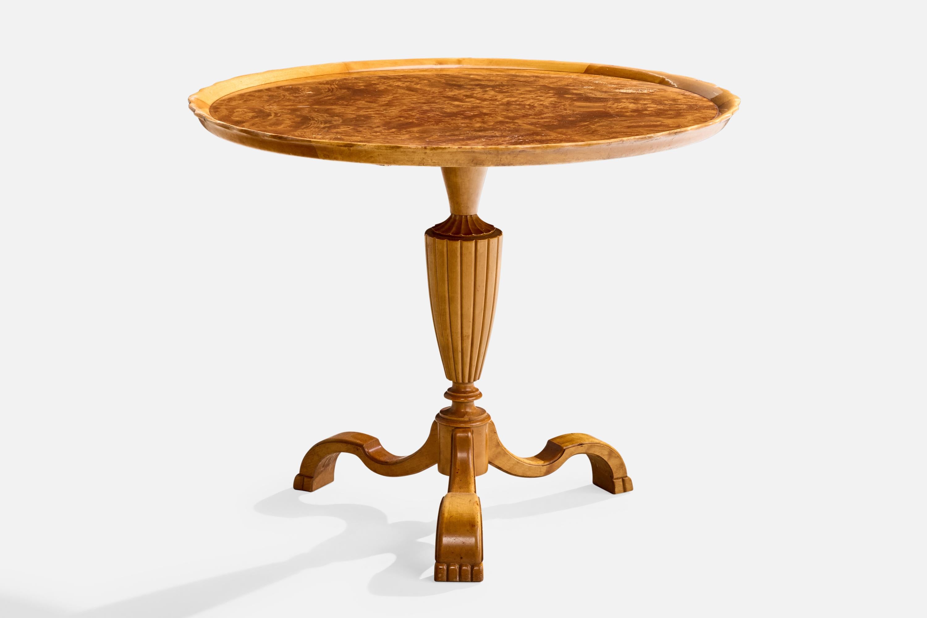 Scandinave moderne Designer suédois, table d'appoint, bouleau, loupe, Suède, années 1930 en vente