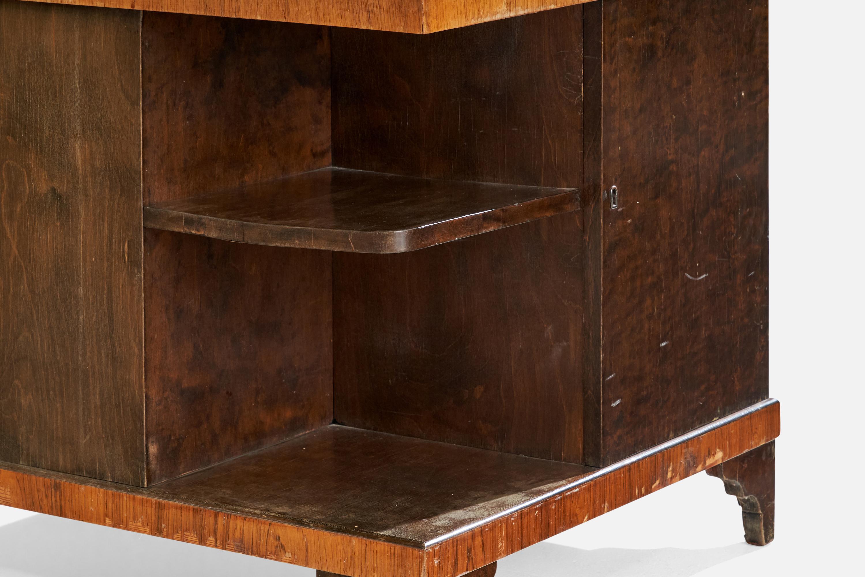 Schwedischer Designer, Beistelltisch, Birke, Eiche, Schweden, 1930er Jahre im Angebot 9