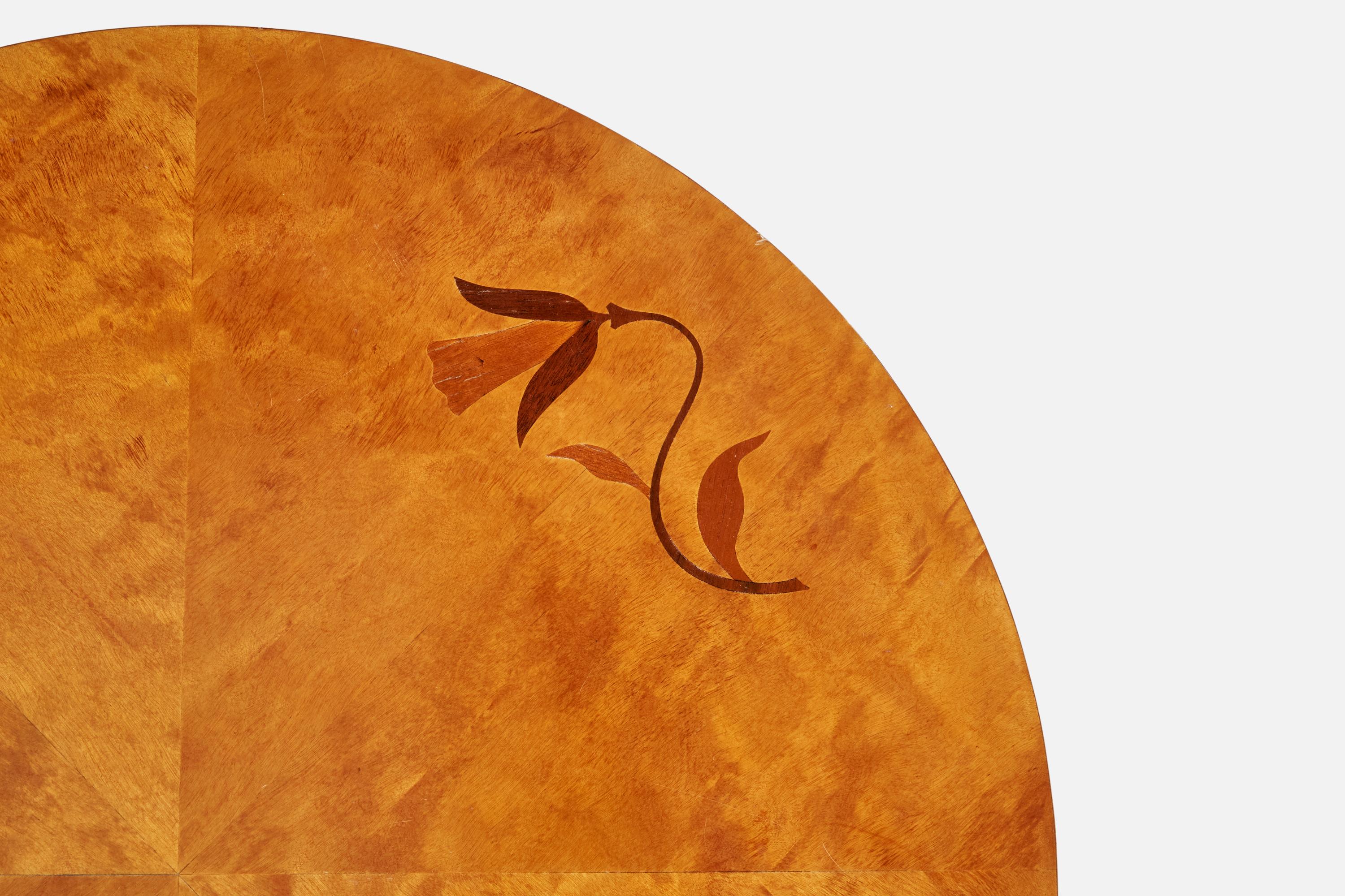 Diseñador sueco, mesa auxiliar, abedul, Suecia, años 30 en Bastante bueno estado para la venta en High Point, NC