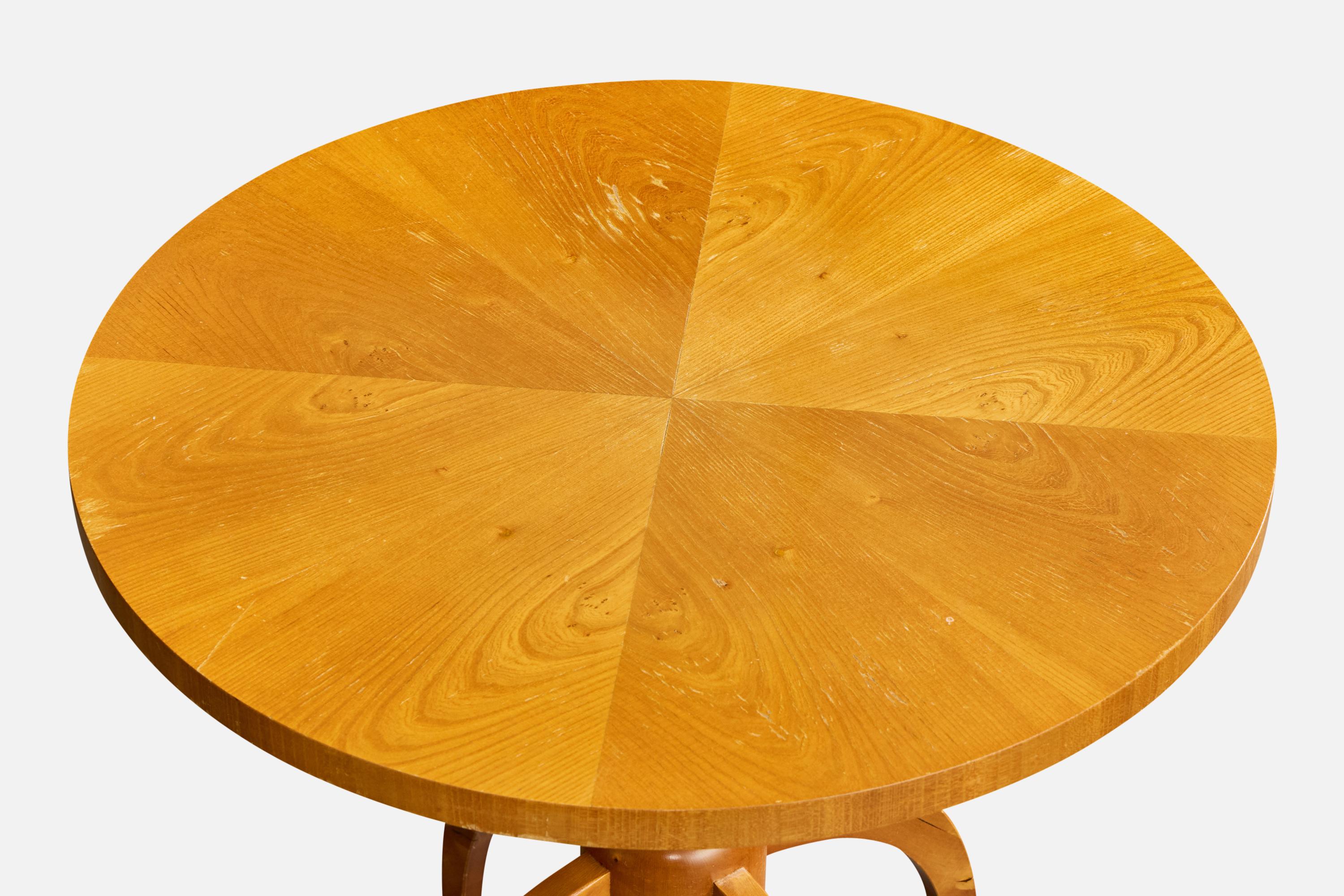 Milieu du XXe siècle Swedish Designer, Side Table, Oak, Birch, Sweden, 1950 en vente