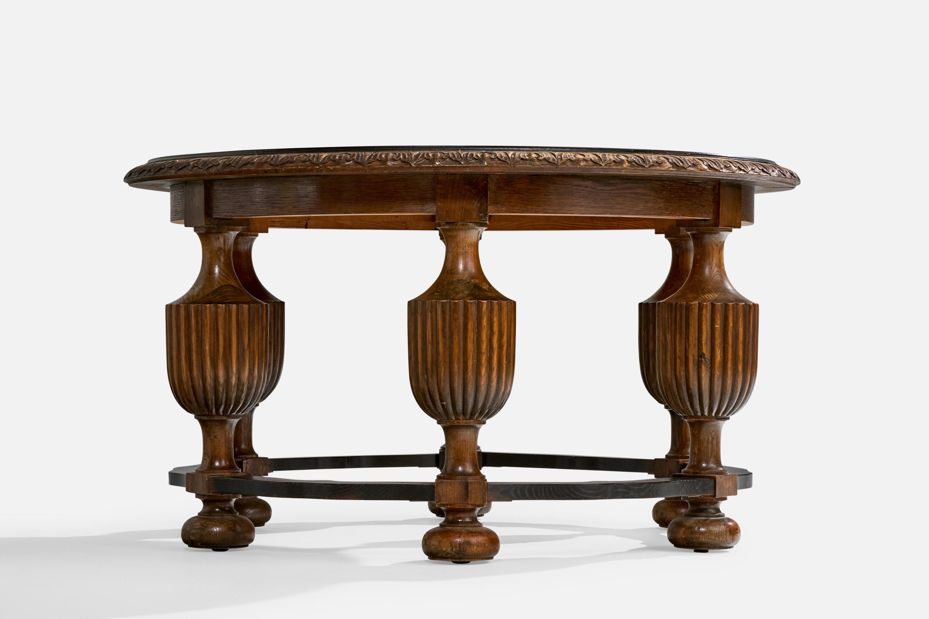 Swedish Designer, Side Table, Oak, Sweden, 1930s In Good Condition For Sale In High Point, NC