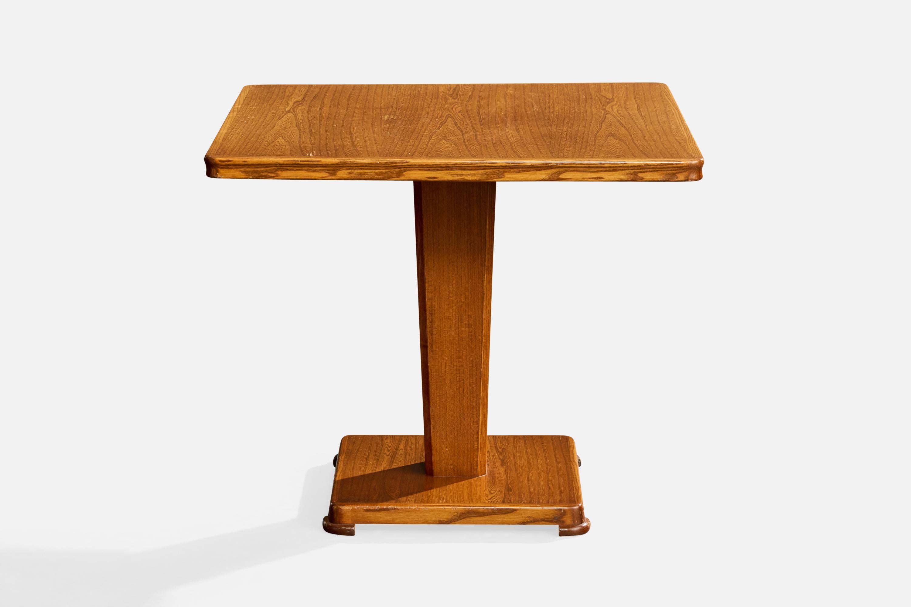 Scandinave moderne Swedish Designer, Side Table, Oak, Sweden, 1940s en vente