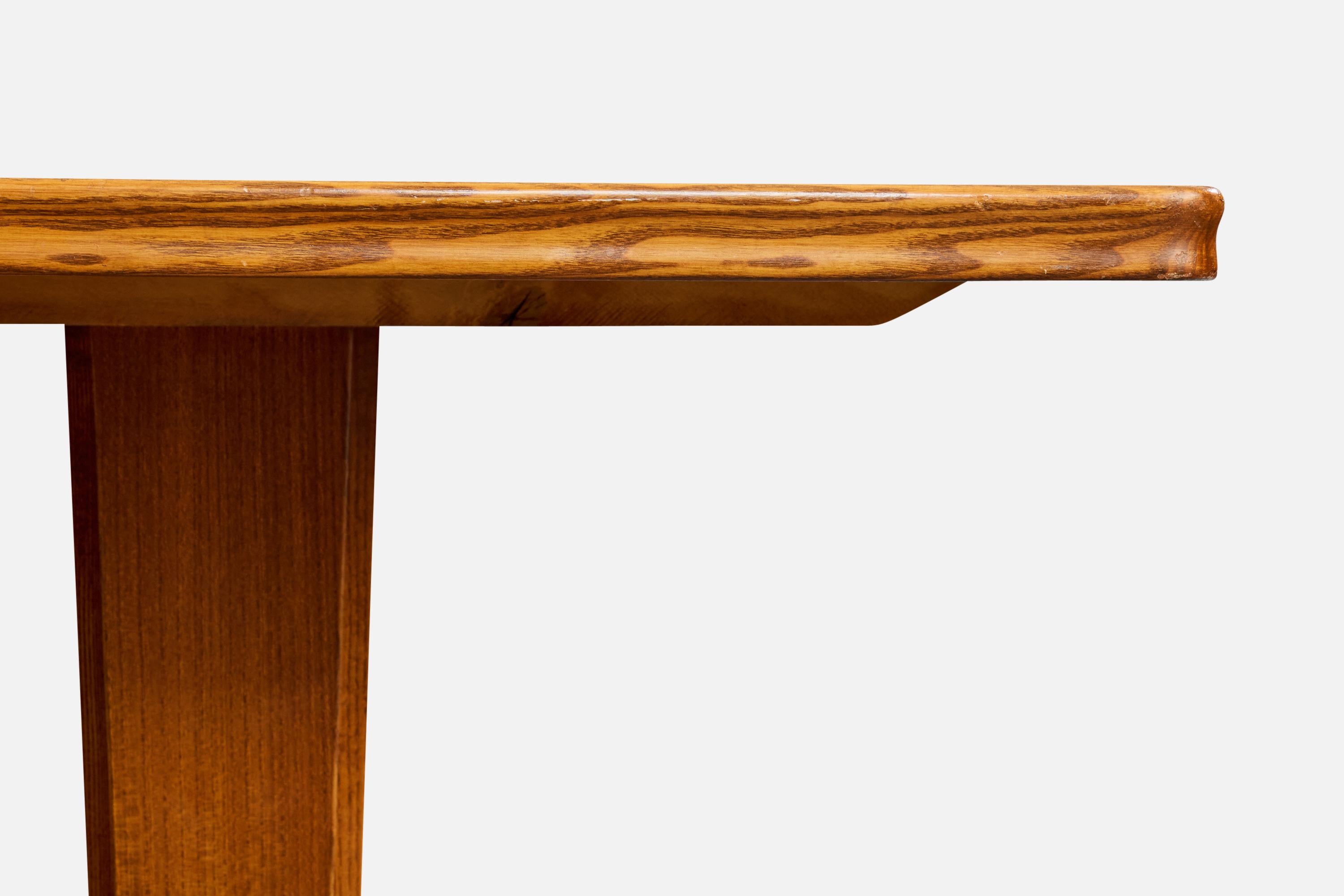 Swedish Designer, Side Table, Oak, Sweden, 1940s État moyen - En vente à High Point, NC