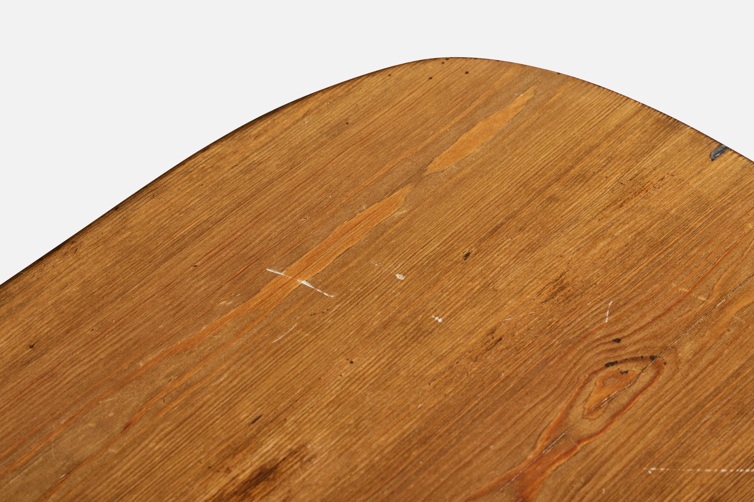 Swedish Designer, Side Table, Pine, Sweden, 1920s For Sale 3