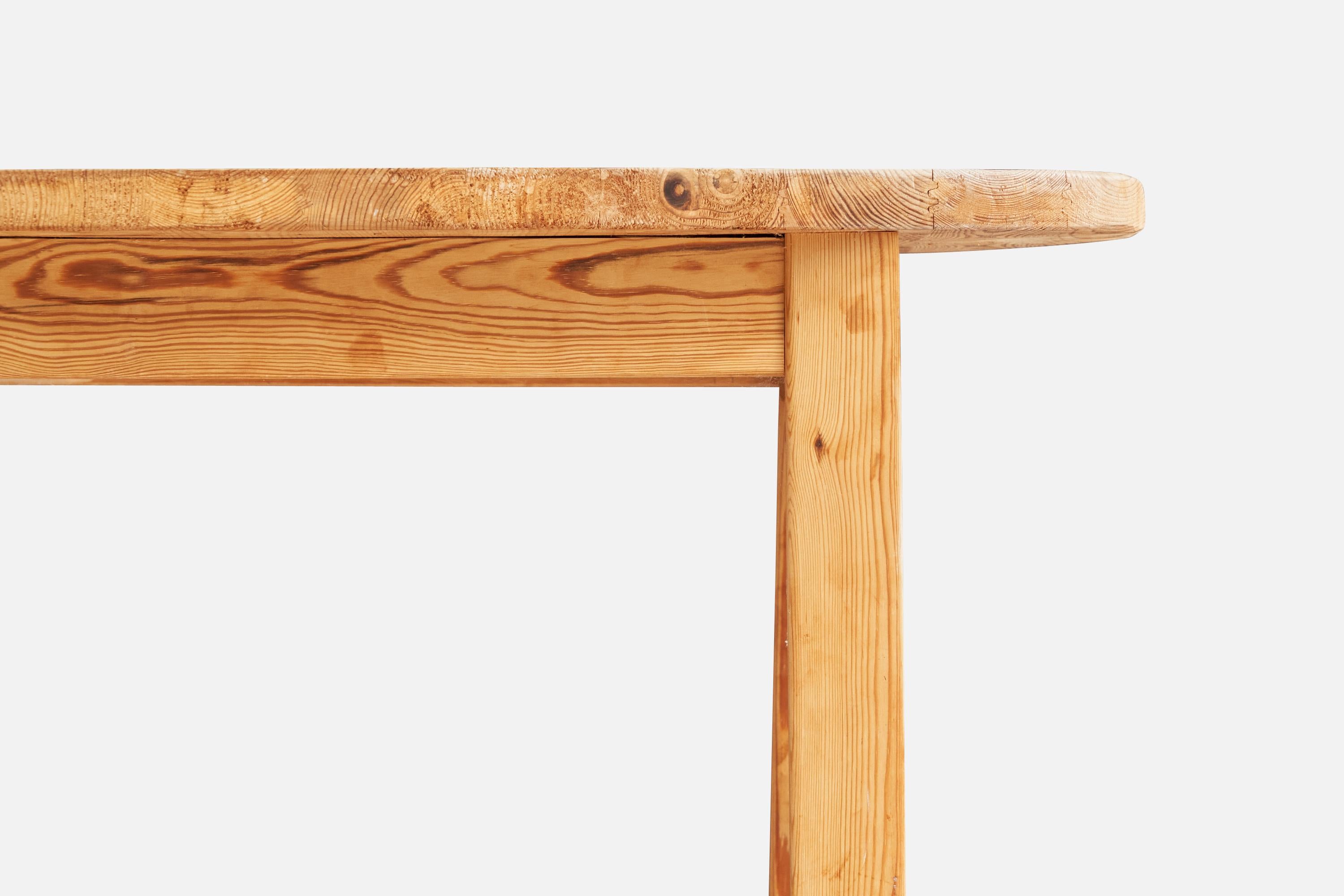 Schwedischer Designer, Beistelltisch, Kiefernholz, Schweden, 1940er Jahre im Angebot 2